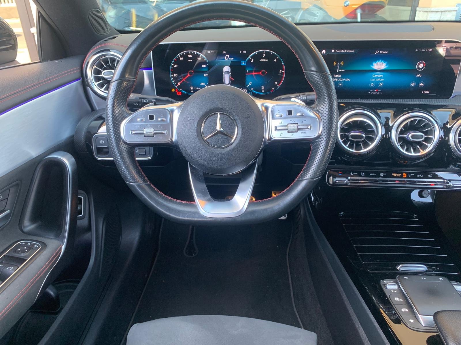 MERCEDES-BENZ CLA 200