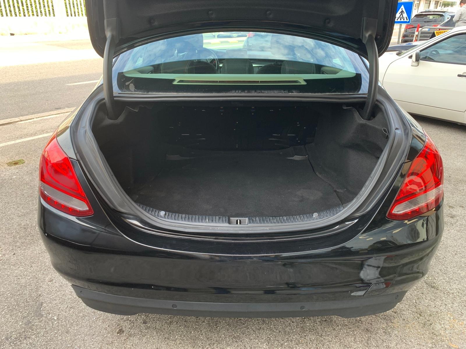 MERCEDES-BENZ C 200 d