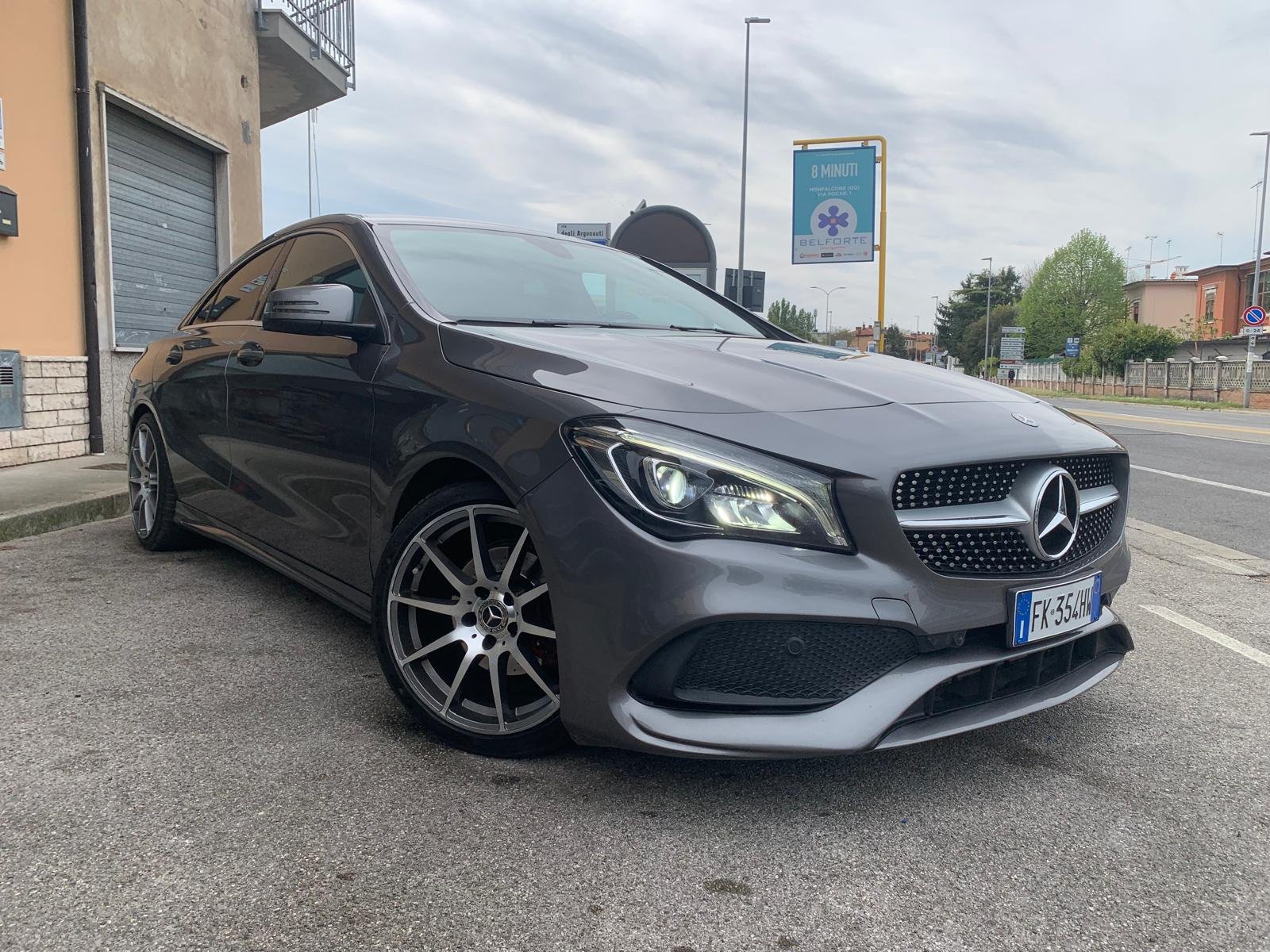 MERCEDES-BENZ CLA 200d PREMIUM AMG PACK