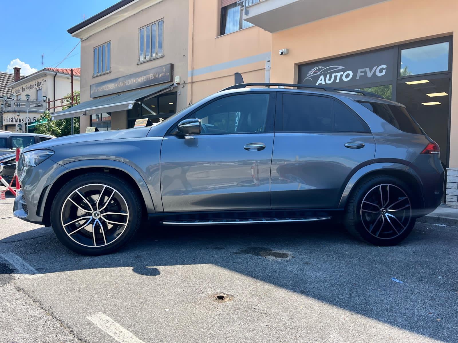 MERCEDES-BENZ GLE 300d 4MATIC