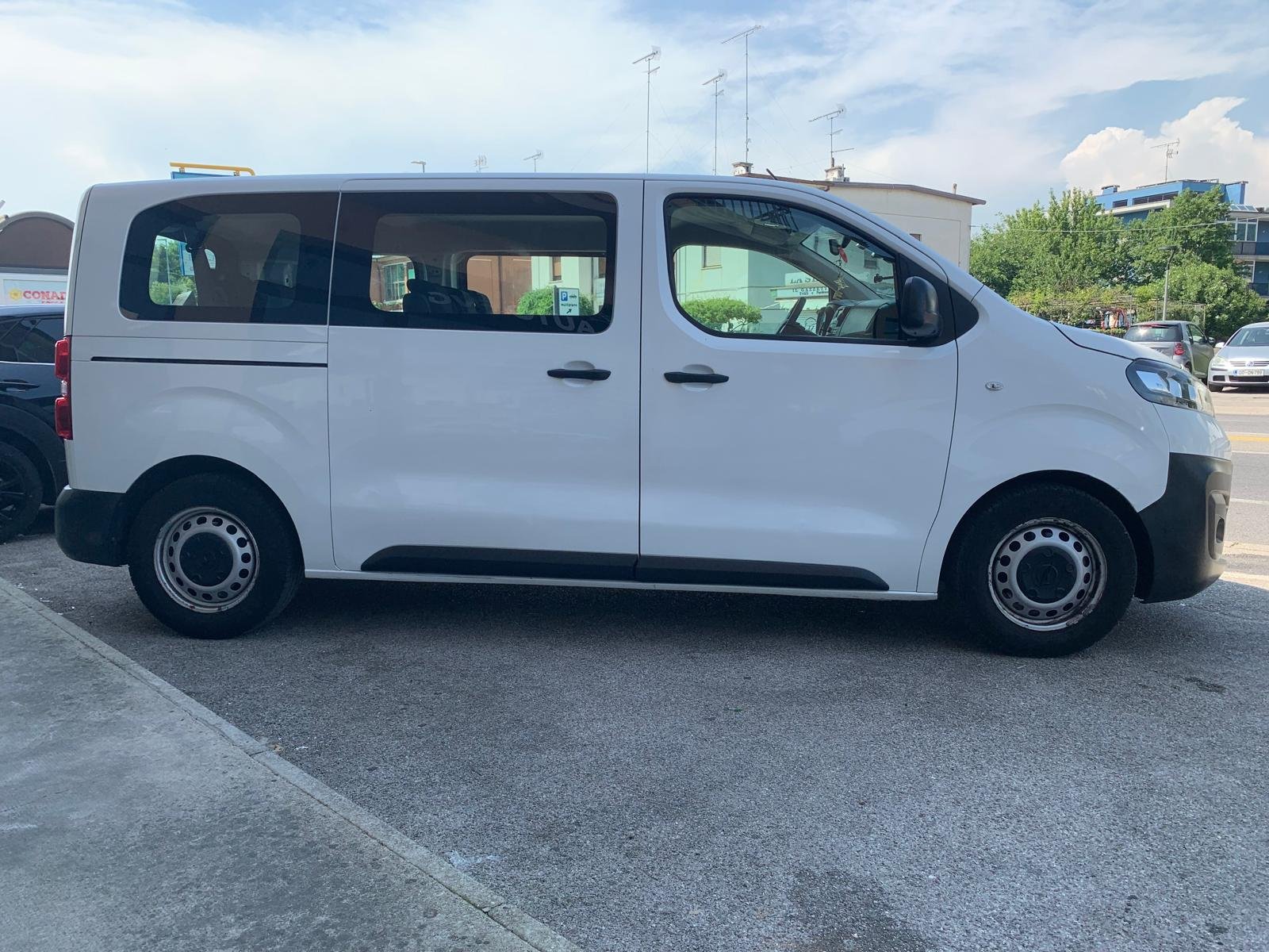 OPEL VIVARO 8 POSTI