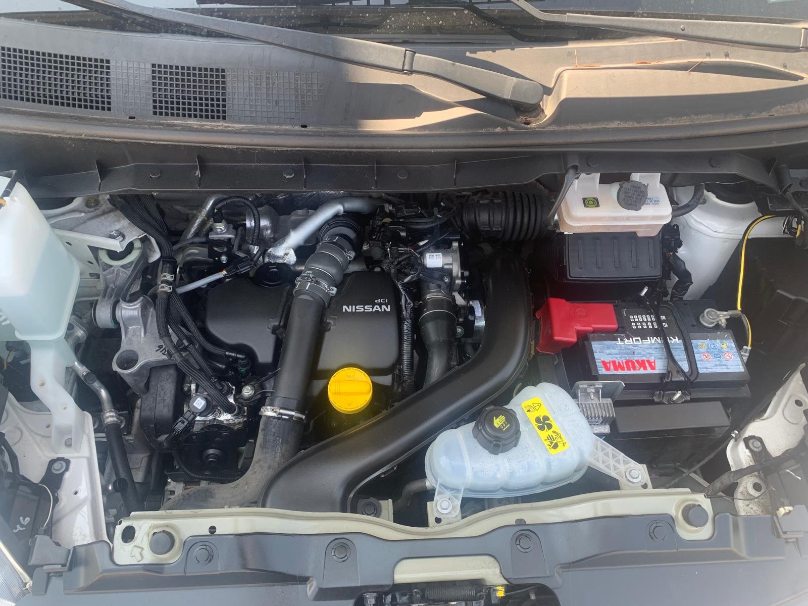 NISSAN NV200