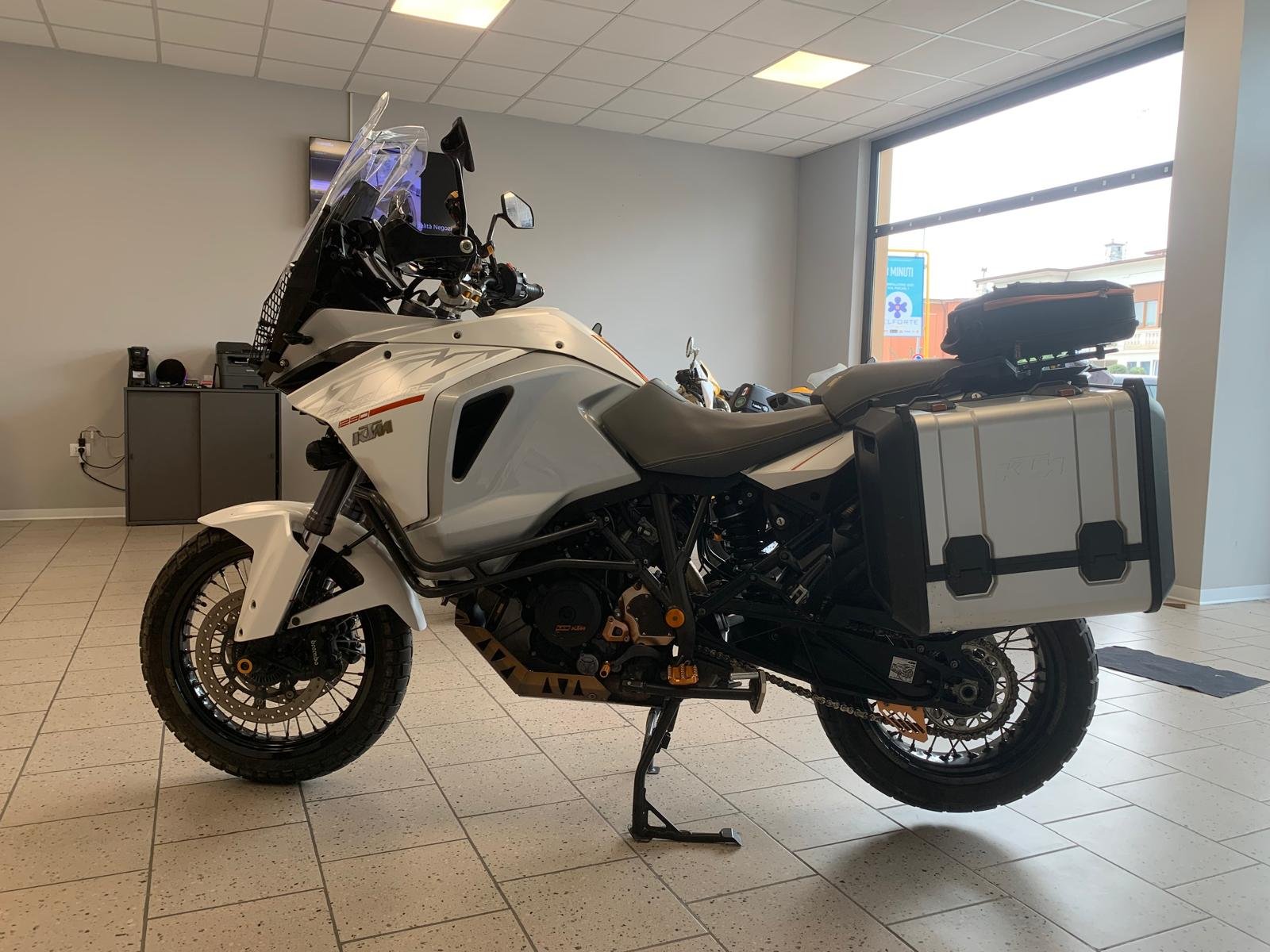 KTM 1290 SUPER ADVENTURE T