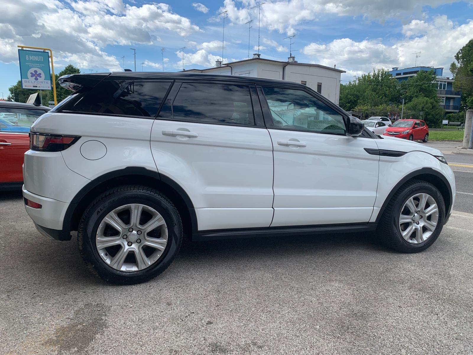 LAND ROVER RANGE ROVER EVOQUE