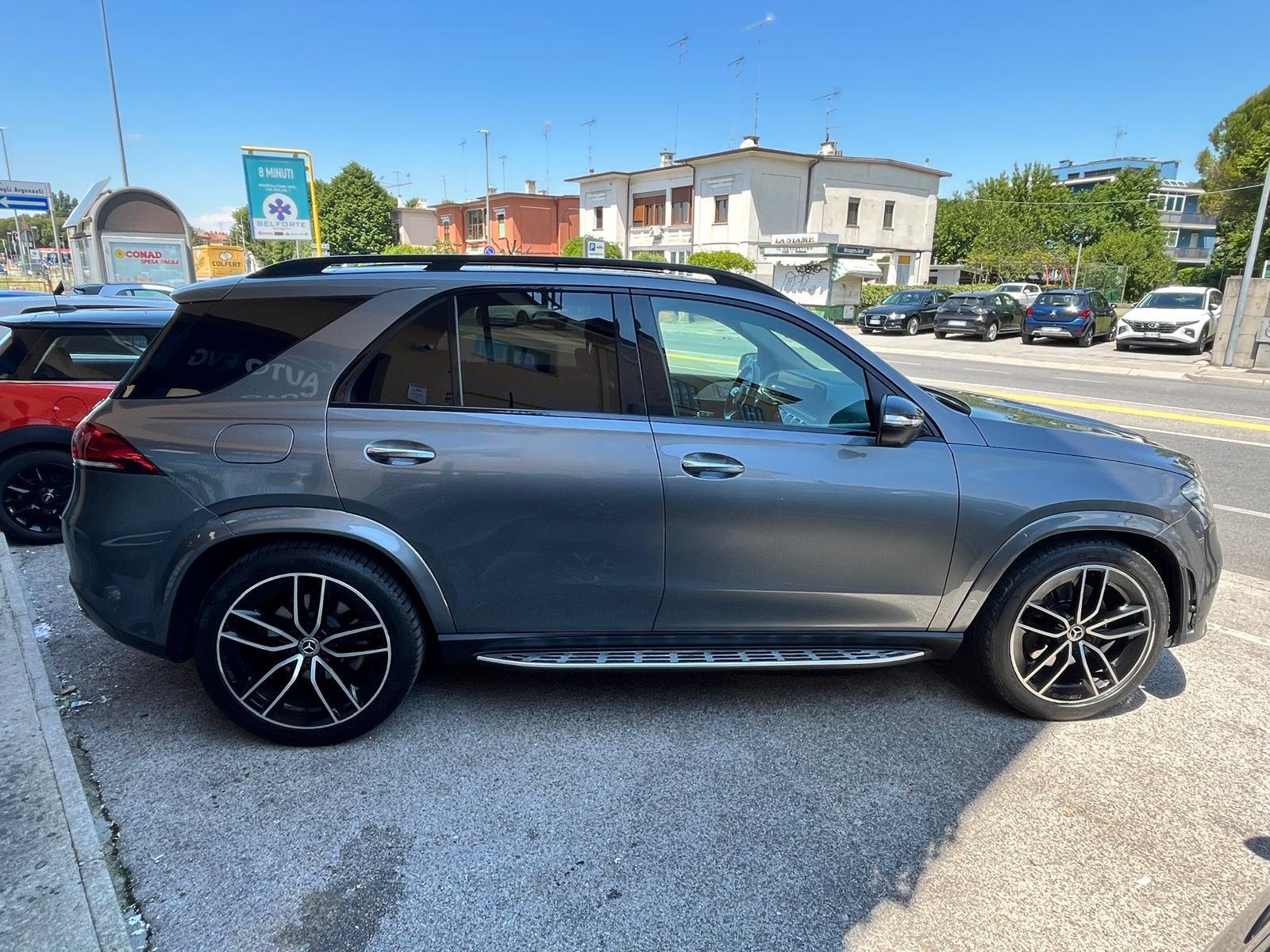 MERCEDES-BENZ GLE 300d 4MATIC