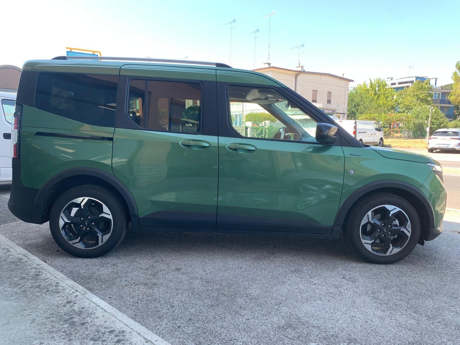 FORD TOURNEO COURIER