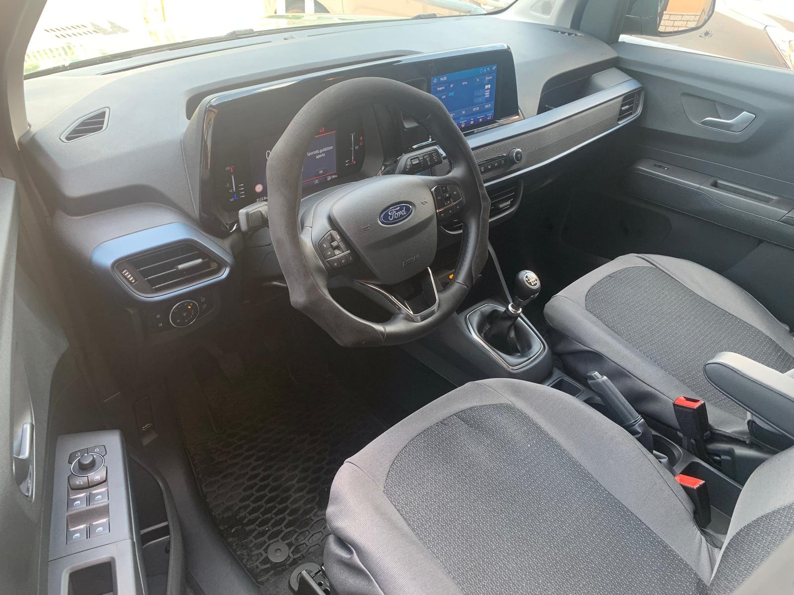 FORD TOURNEO COURIER
