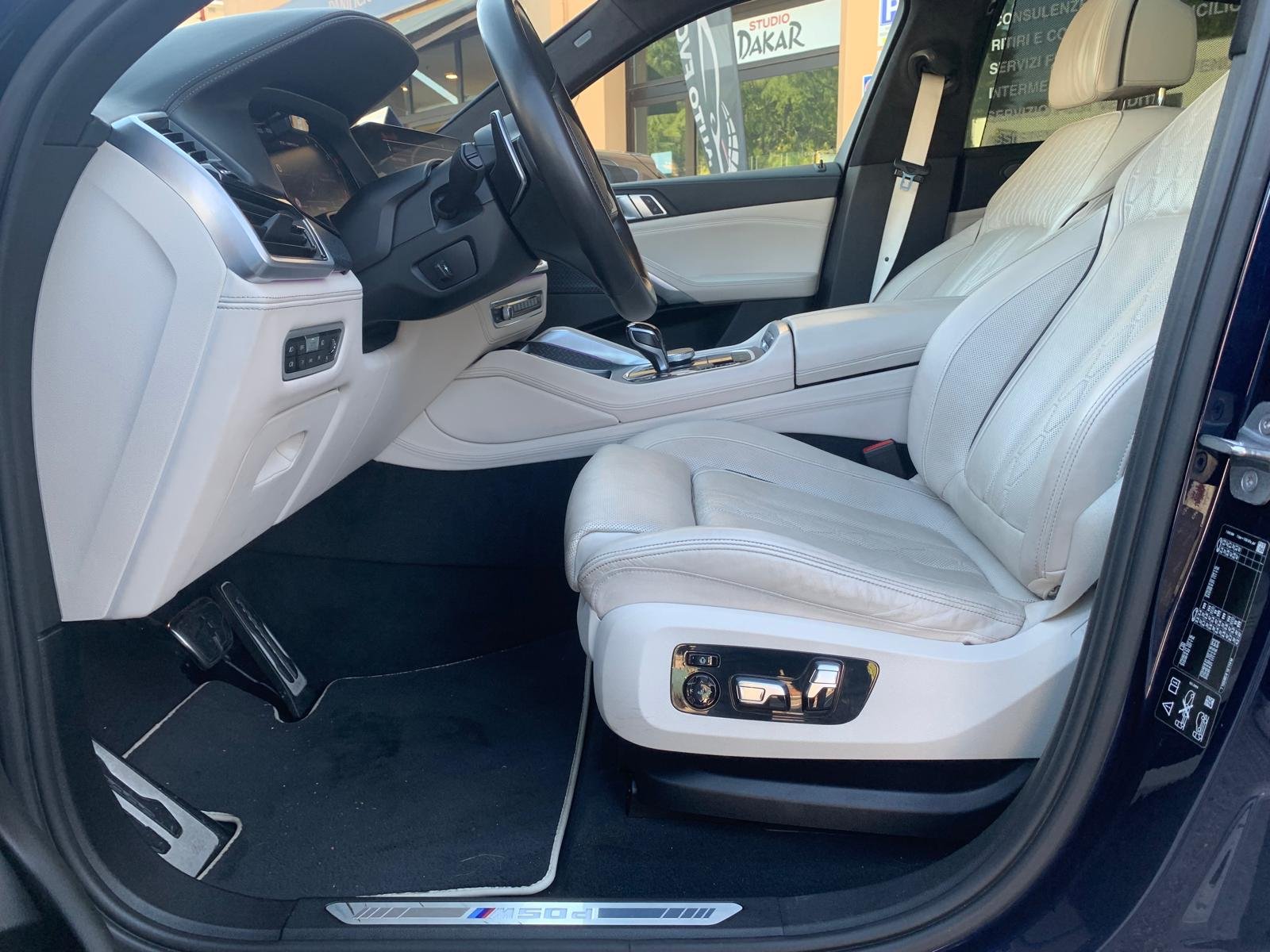 BMW X6 M50D