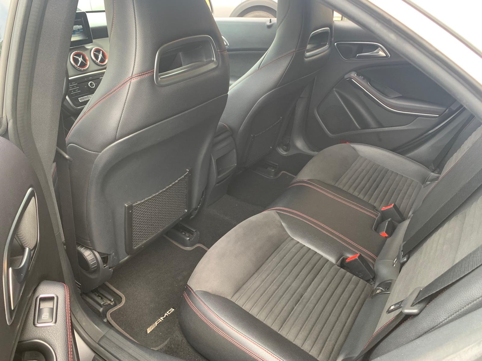 MERCEDES-BENZ CLA 200d PREMIUM AMG PACK