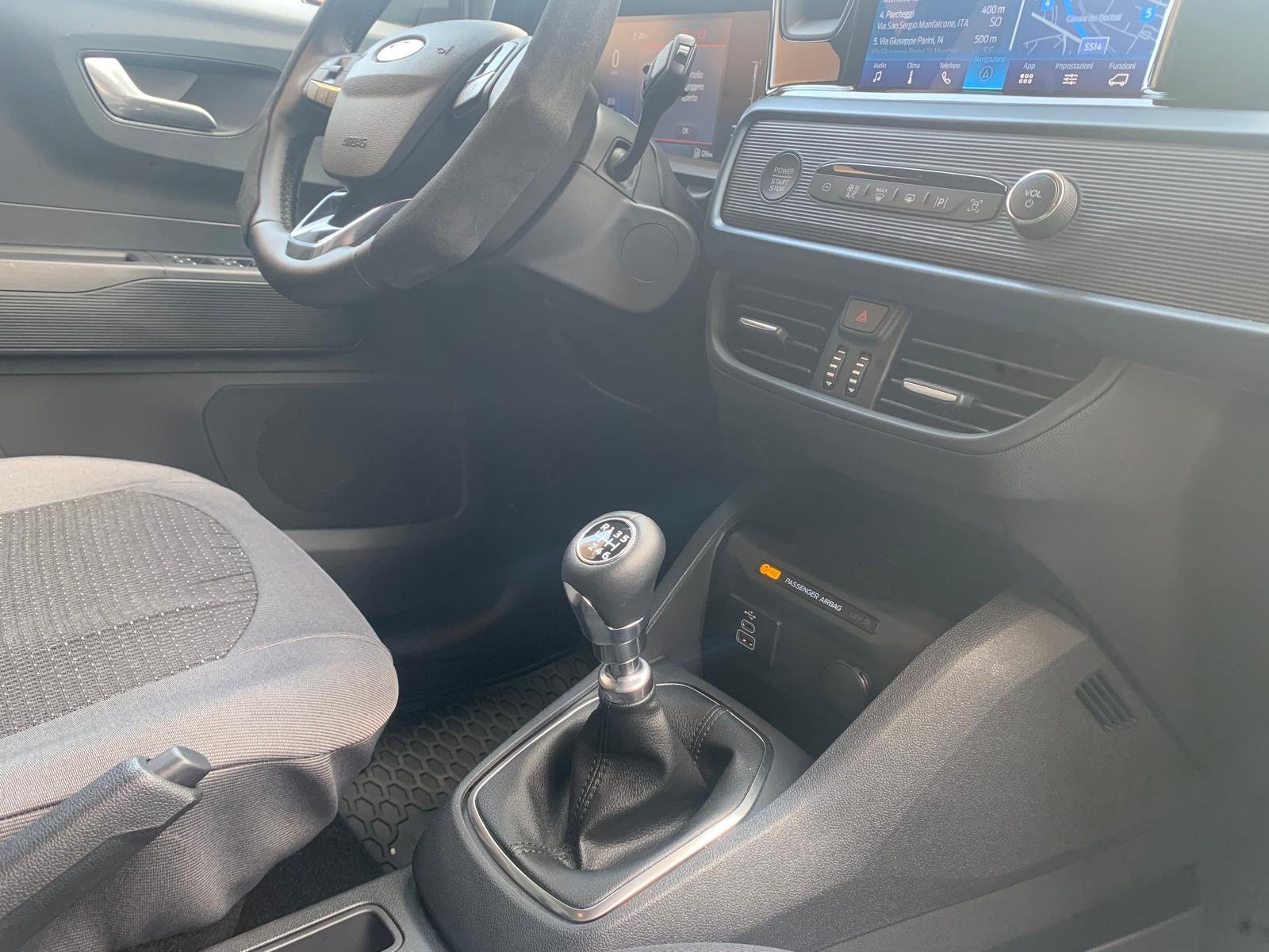 FORD TOURNEO COURIER