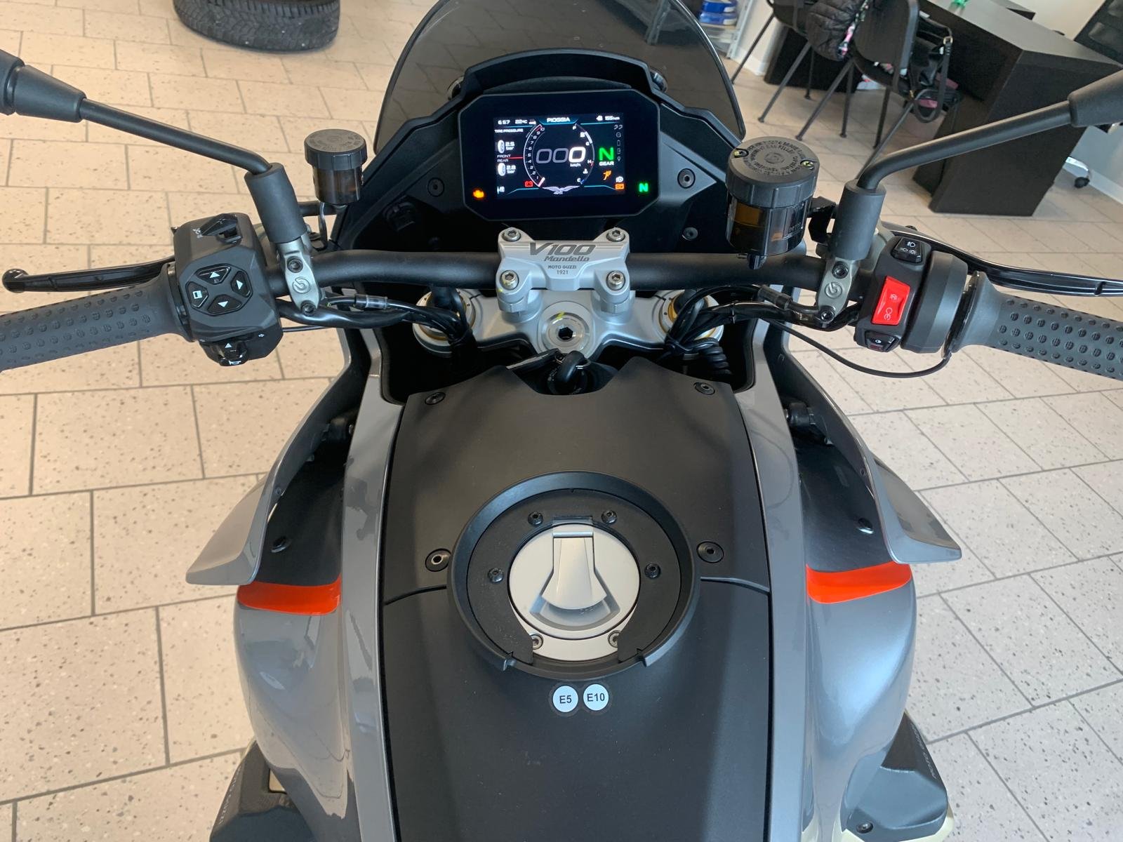 MOTO GUZZI V100 MANDELLO S