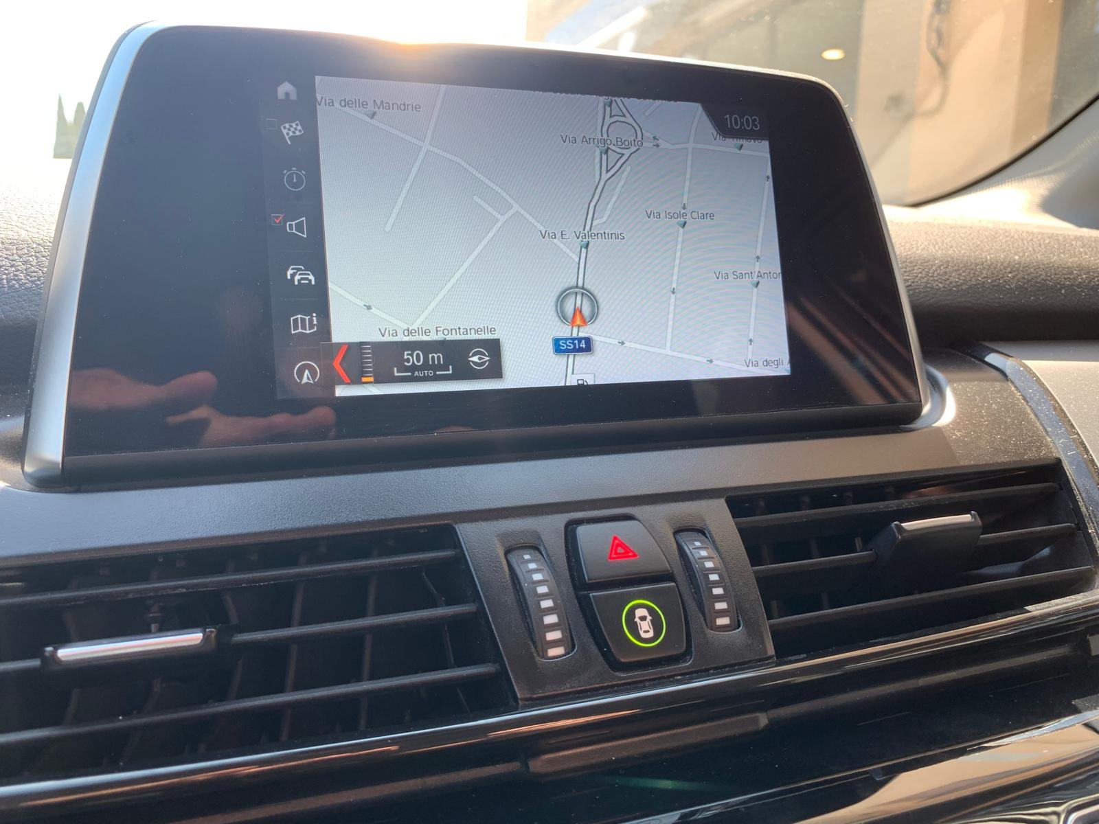 BMW 218d ACTIVE TOURER