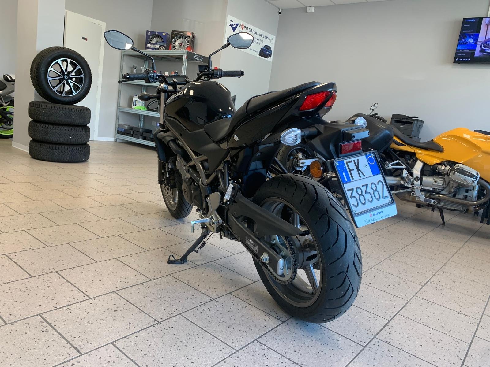 SUZUKI SV650