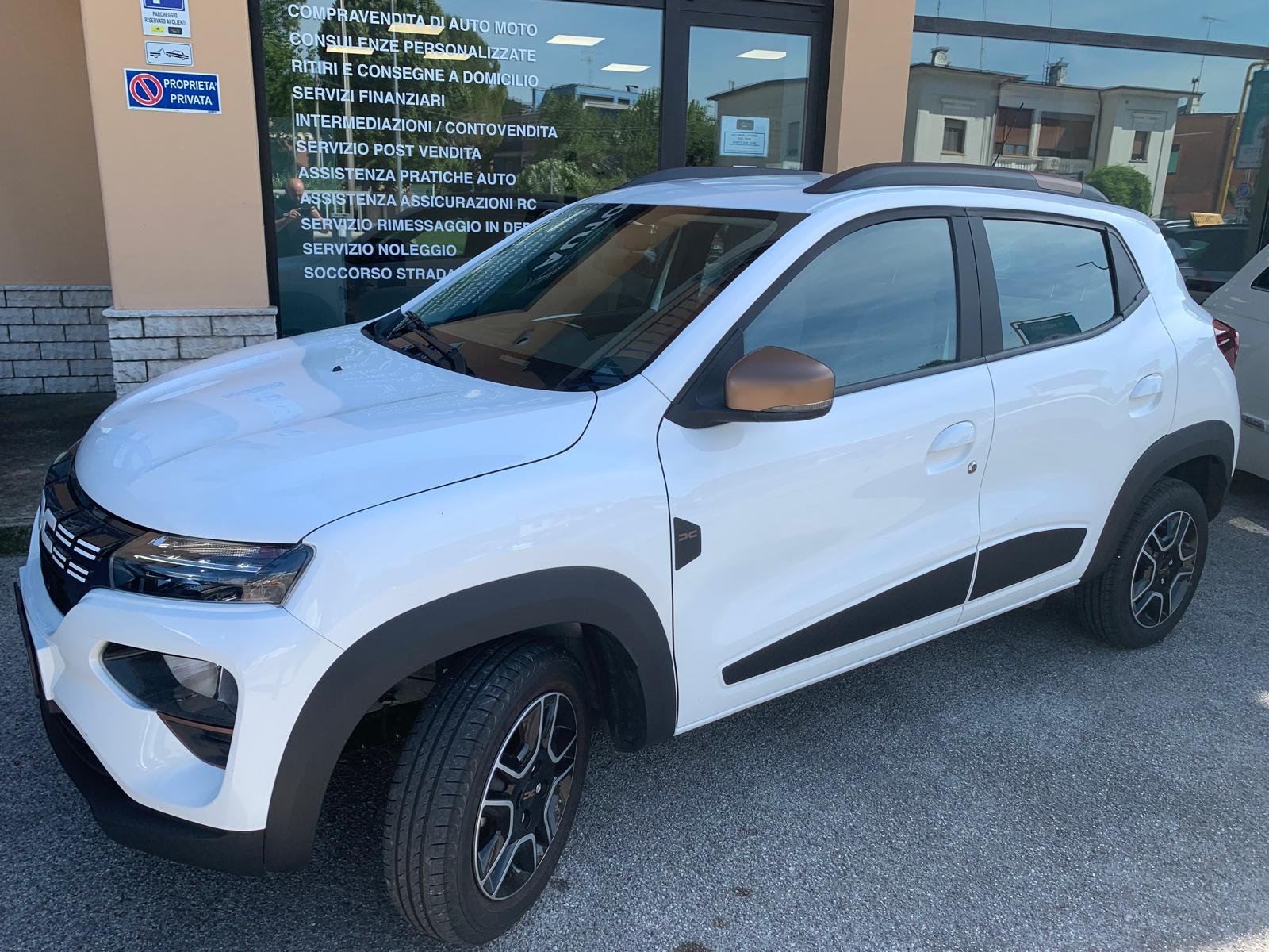 DACIA SPRING