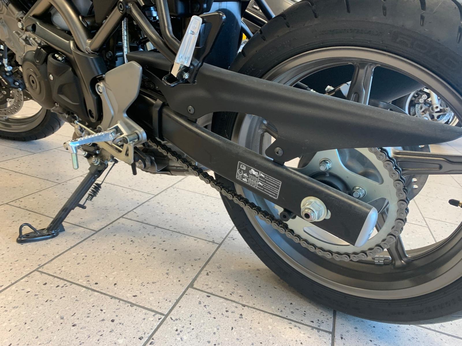 SUZUKI SV650