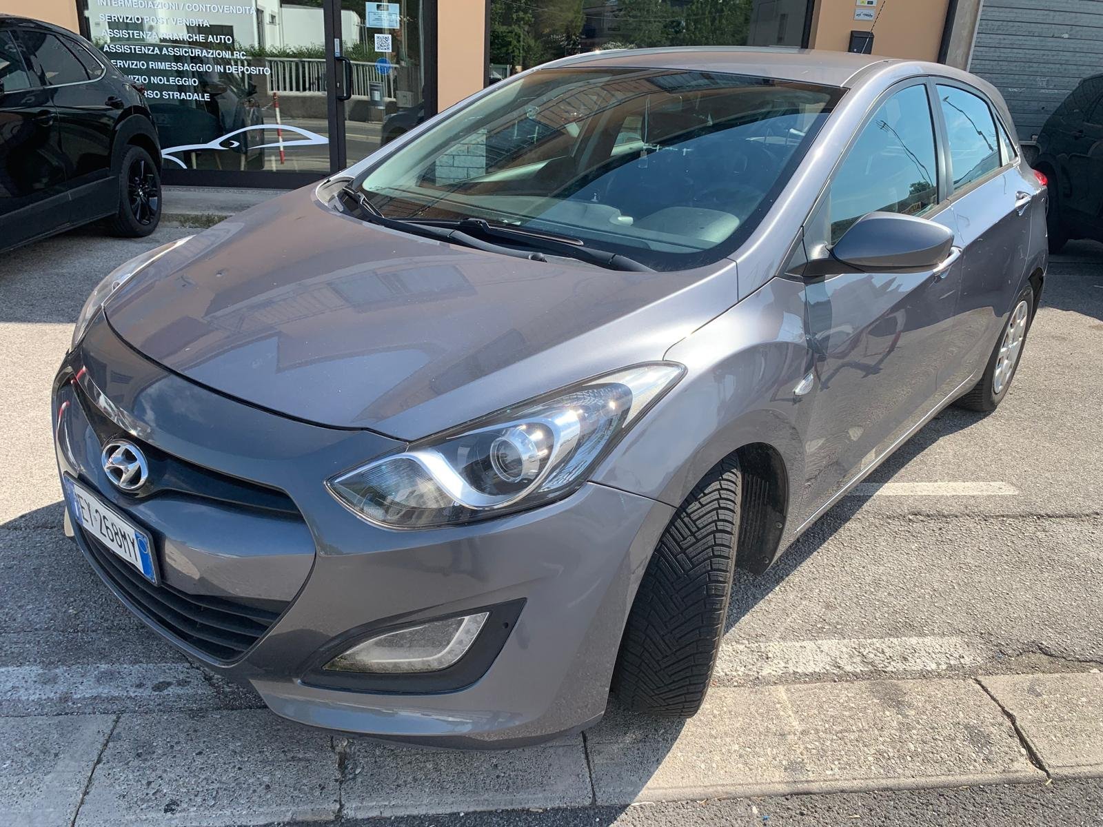HYUNDAI I30