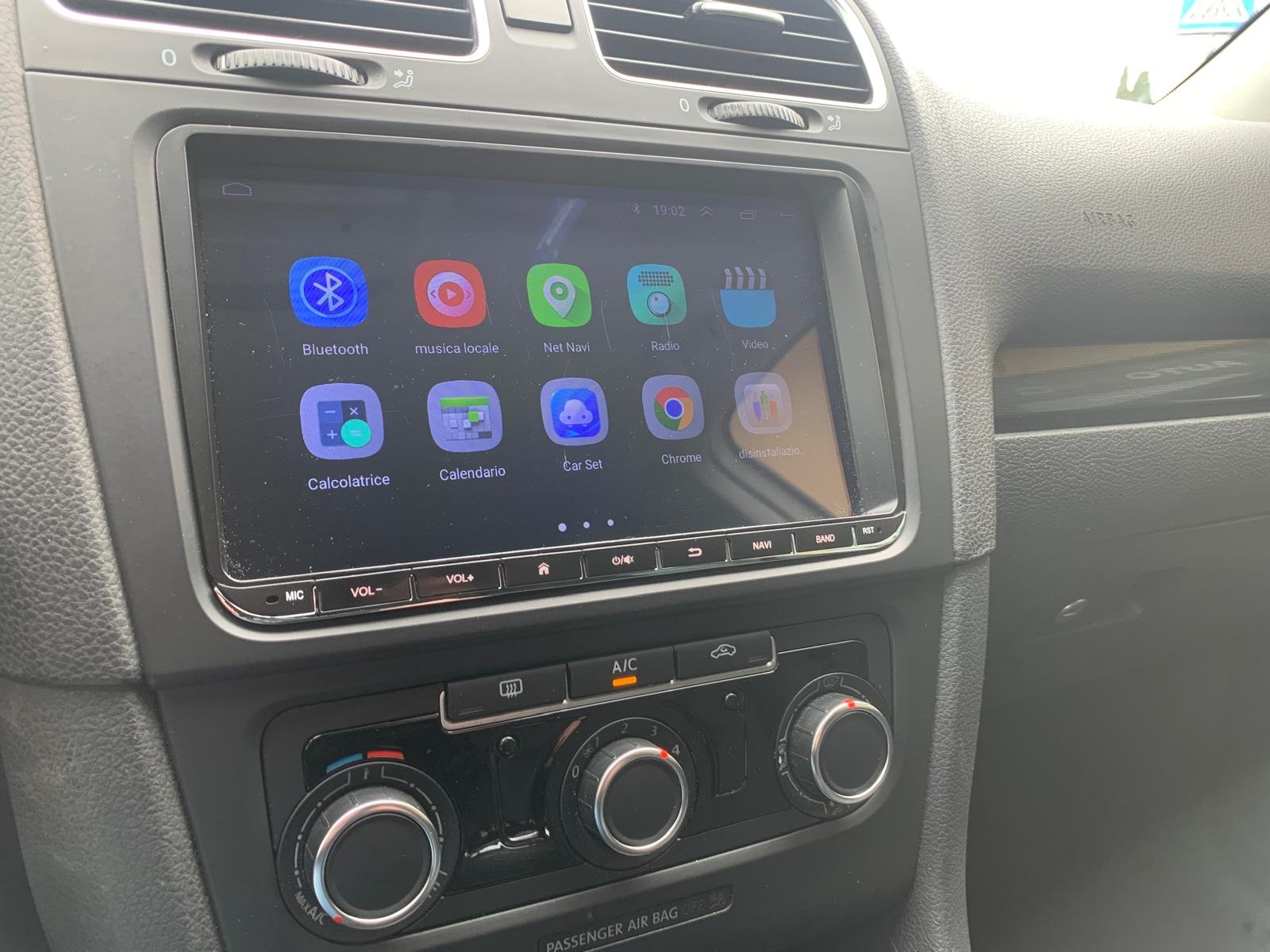 VOLKSWAGEN GOLF VI
