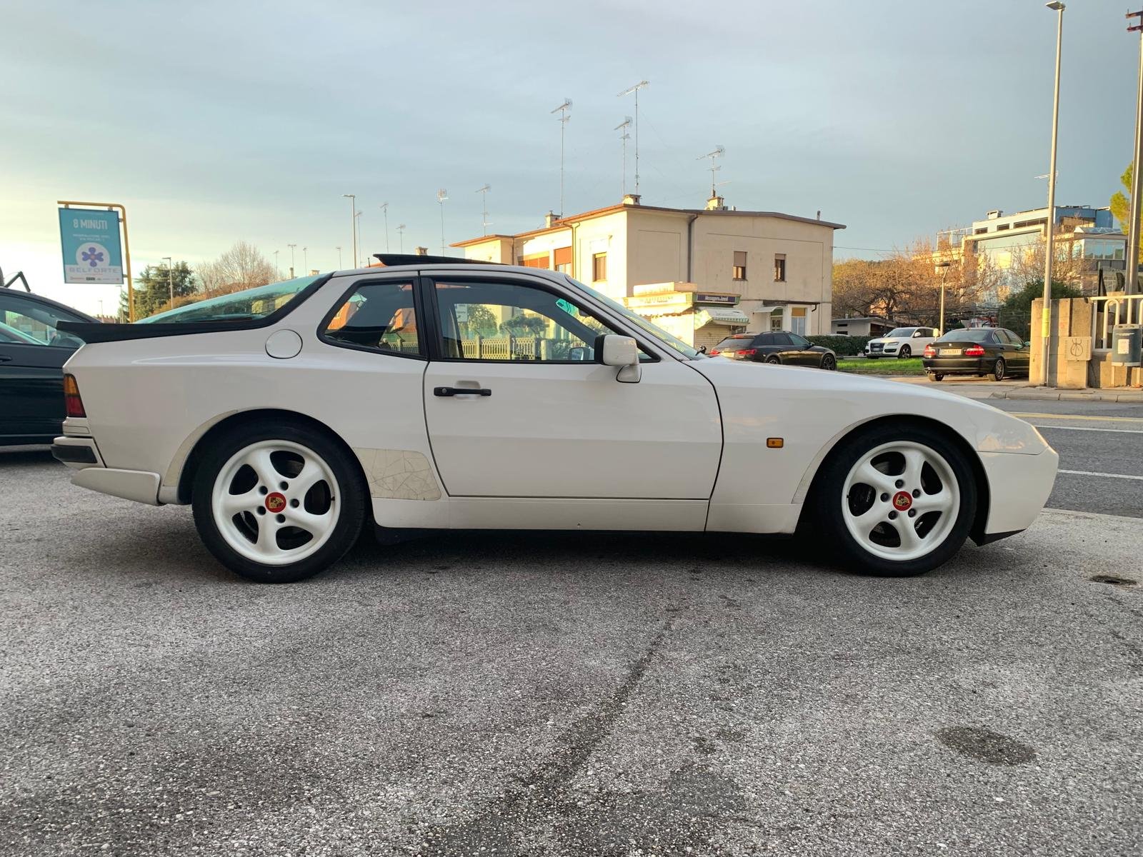 PORSCHE 944 S2