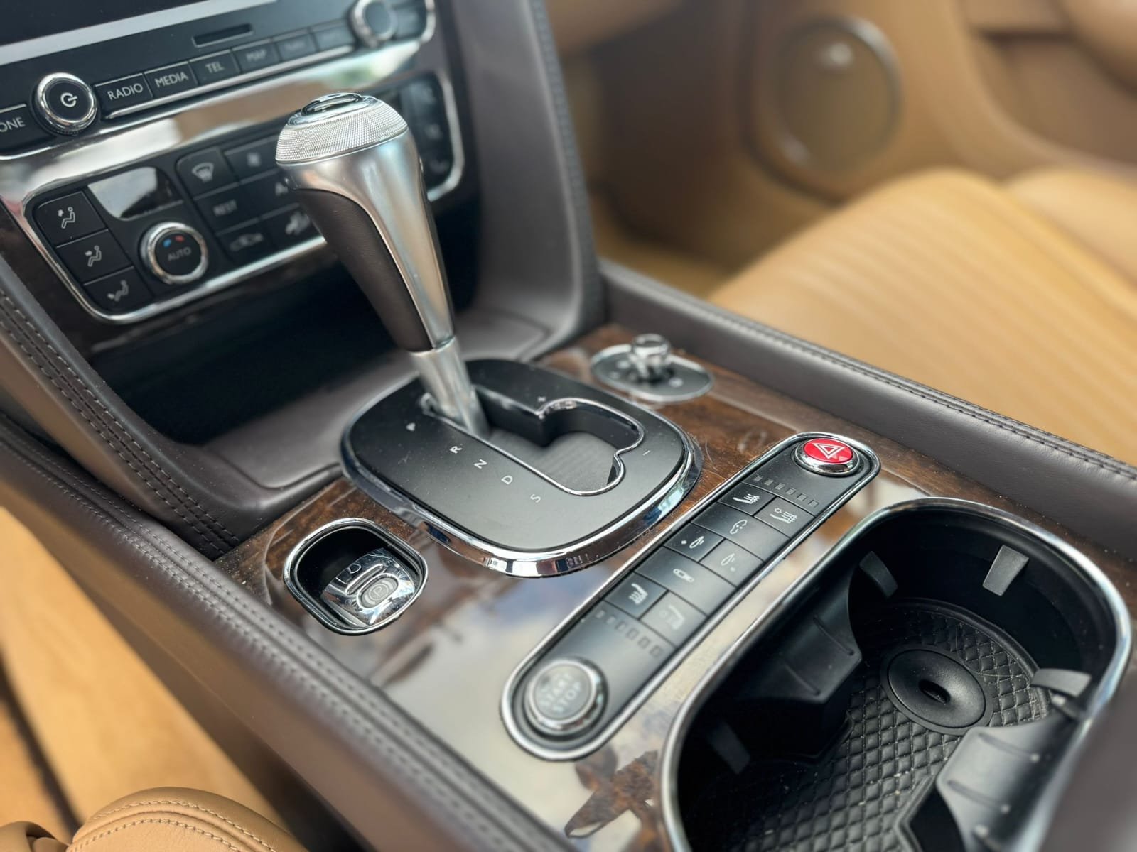 BENTLEY CONTINENTAL GT V8