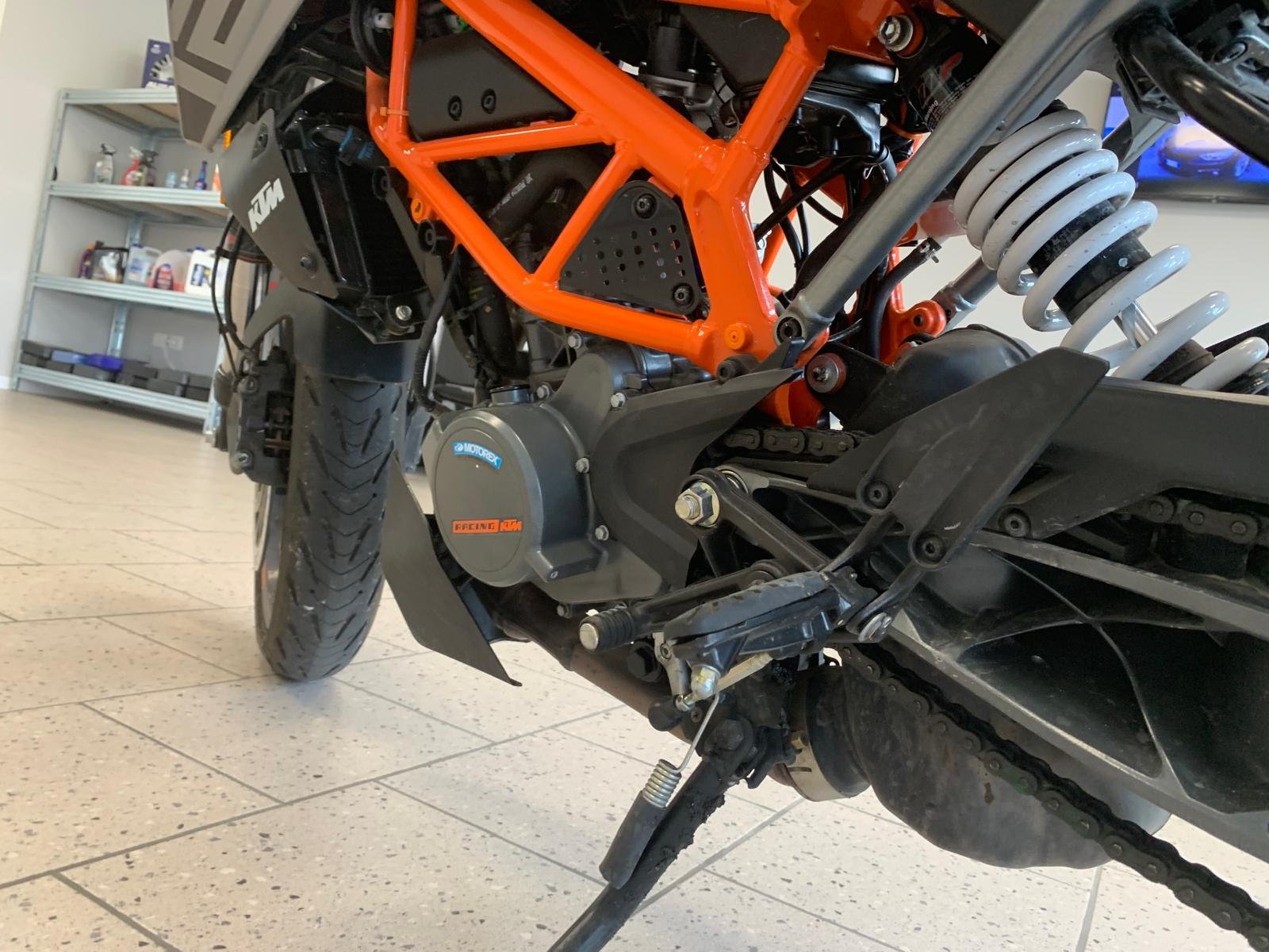 KTM DUKE 125