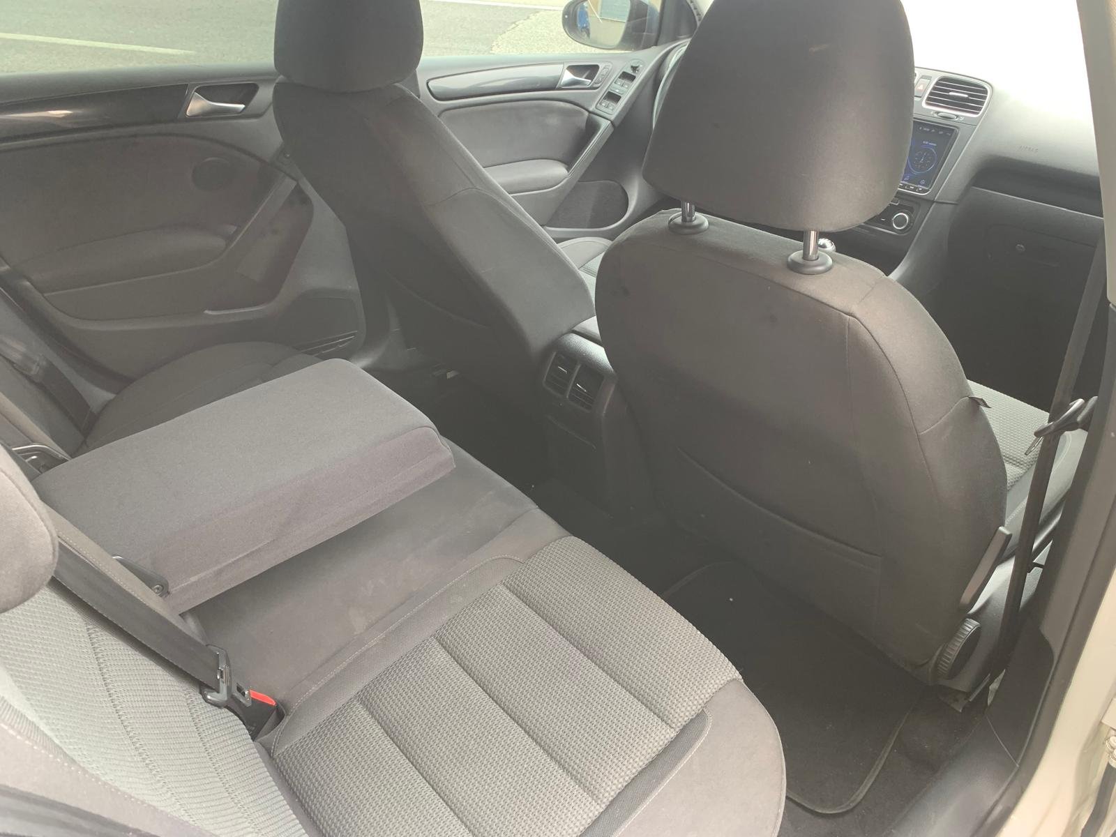 VOLKSWAGEN GOLF VI