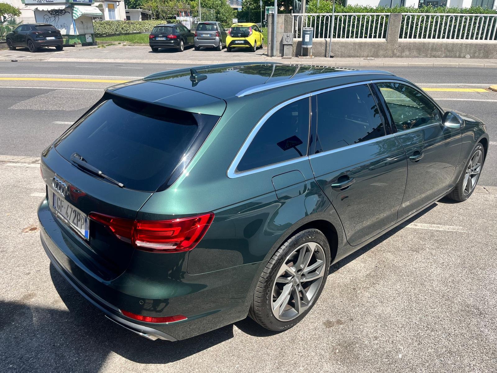 AUDI A4 AVANT