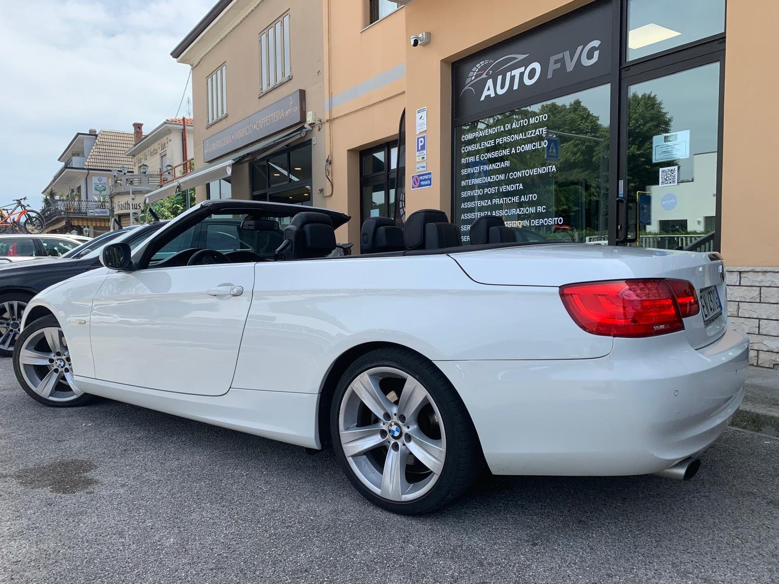 BMW E93 320d CABRIO
