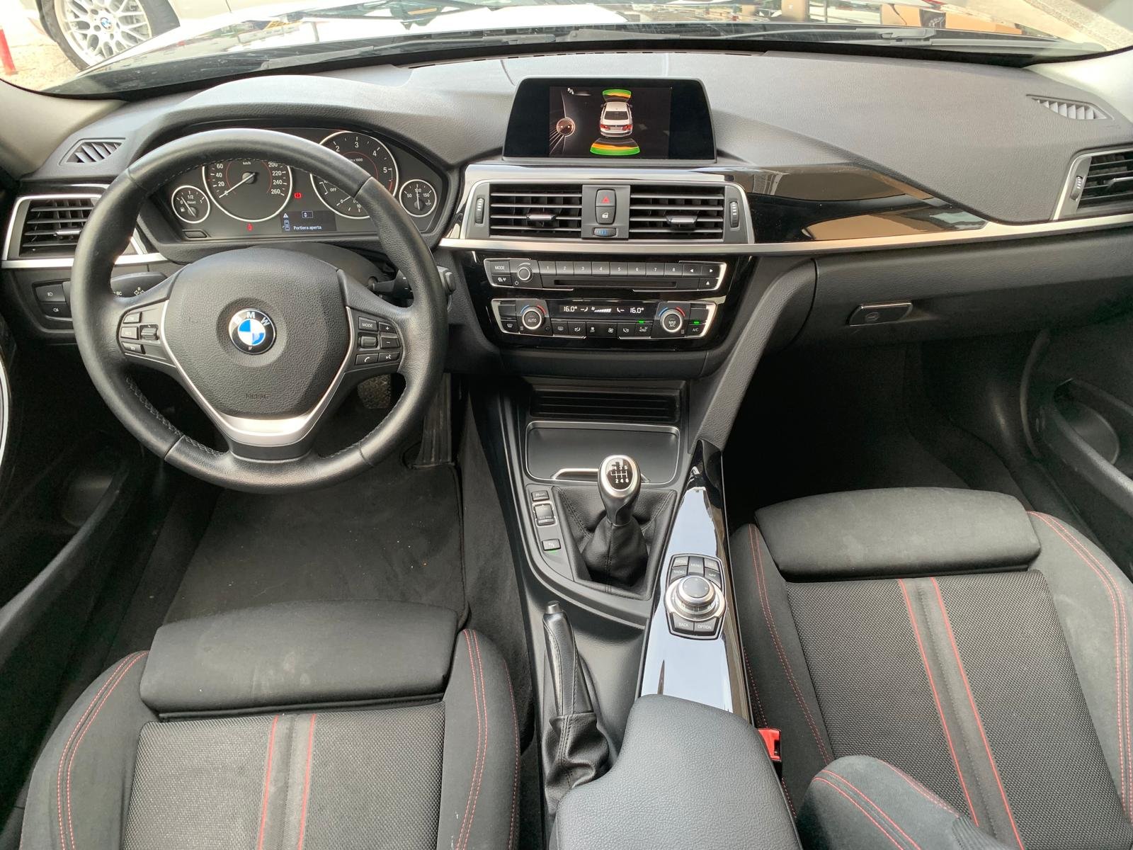 BMW 320 F30