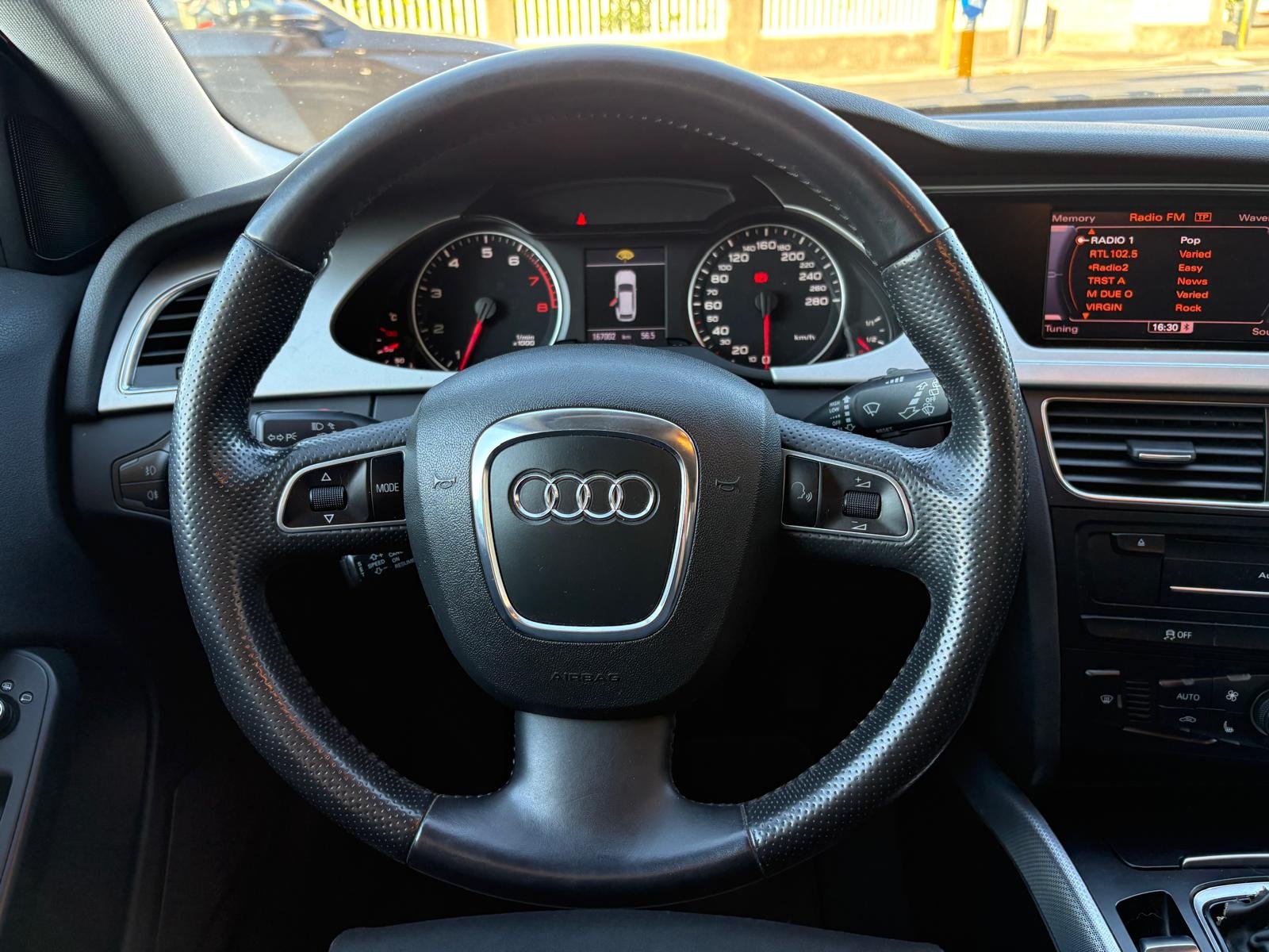 AUDI A4 AVANT