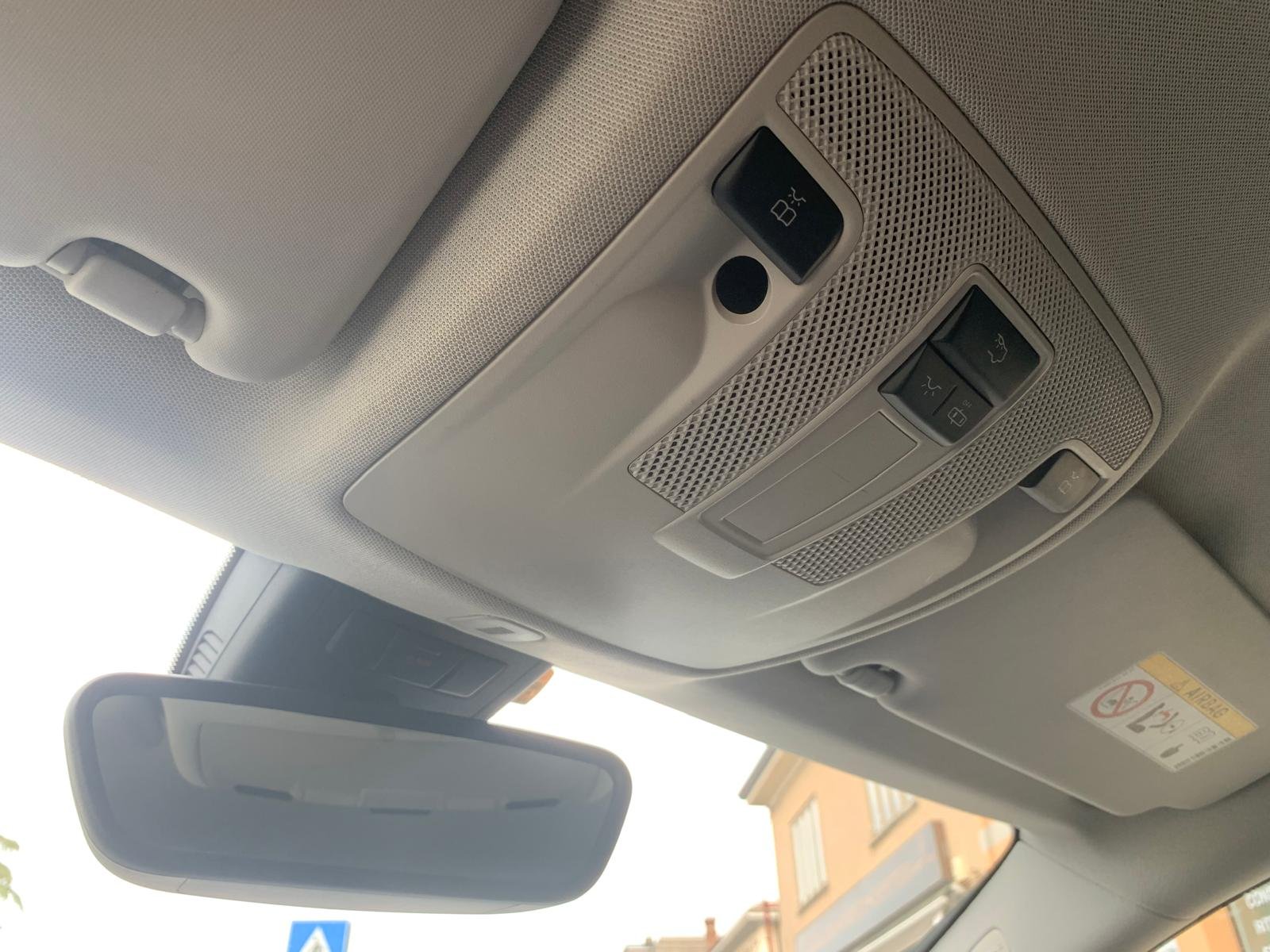 MERCEDES-BENZ CLA 200d PREMIUM AMG PACK