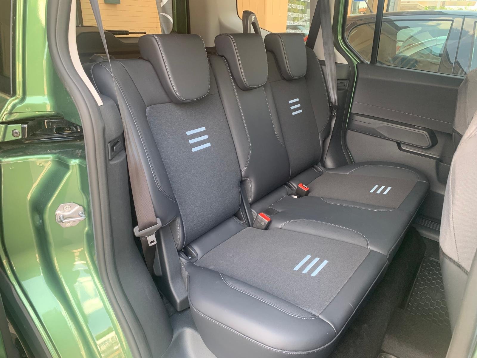 FORD TOURNEO COURIER