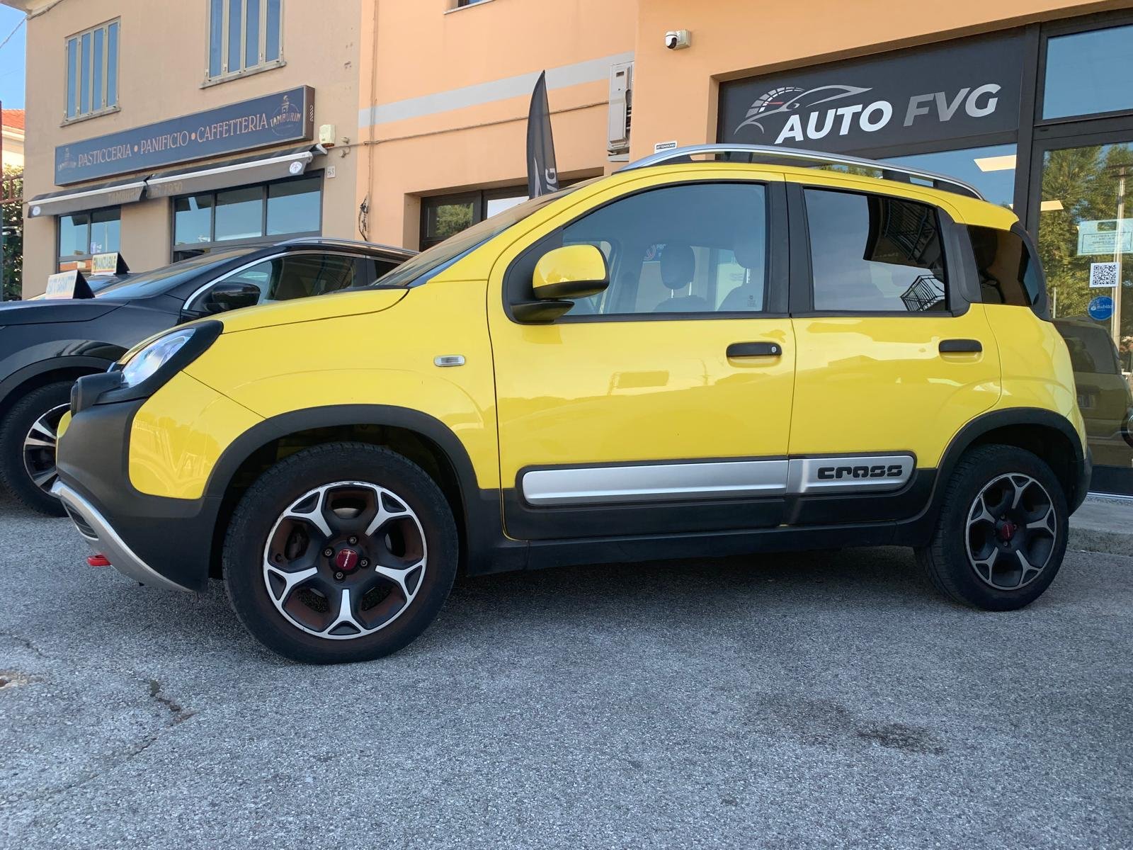 FIAT PANDA HYBRID CITY CROSS