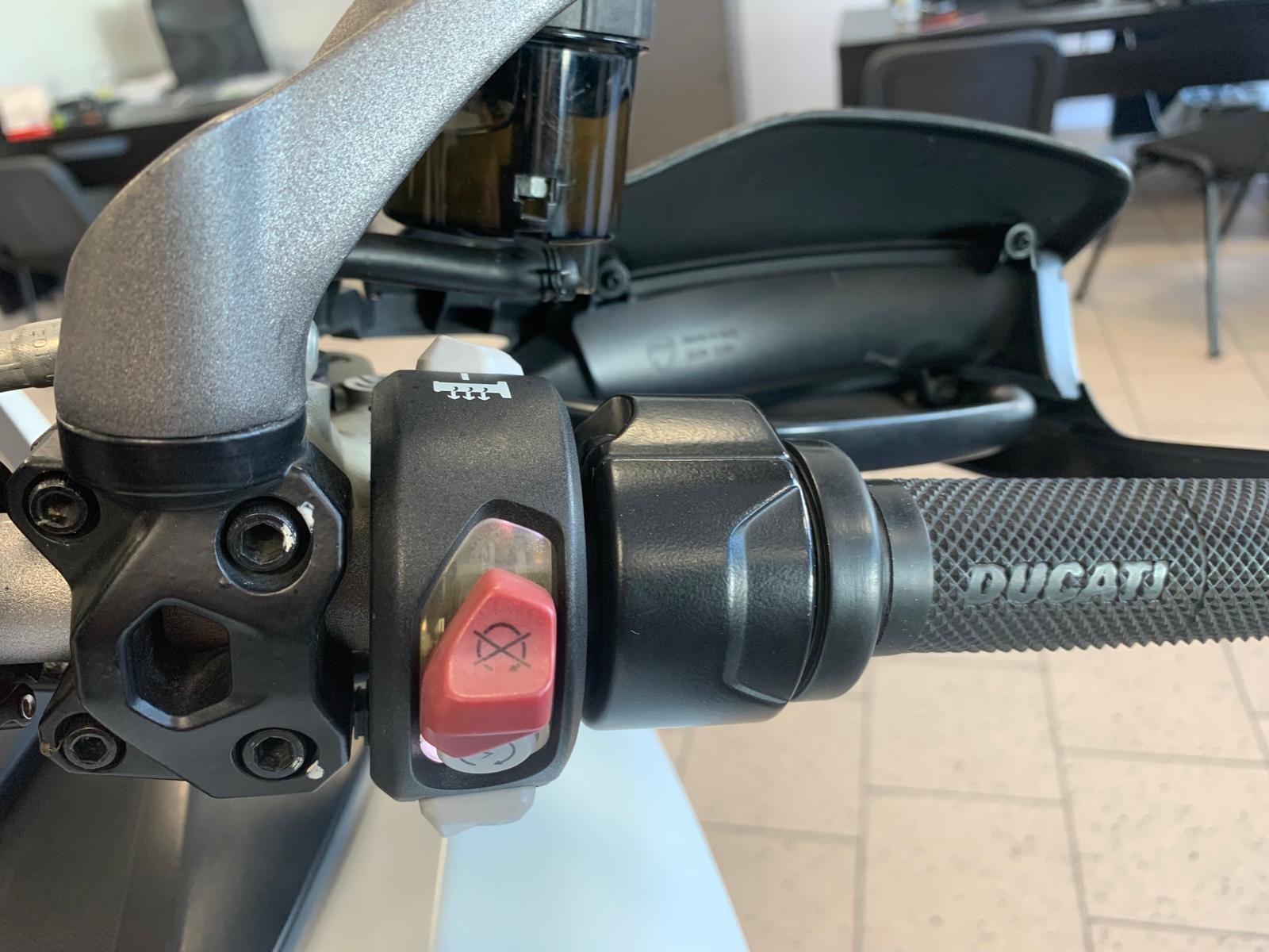 DUCATI MULTISTRADA 1200 ENDURO