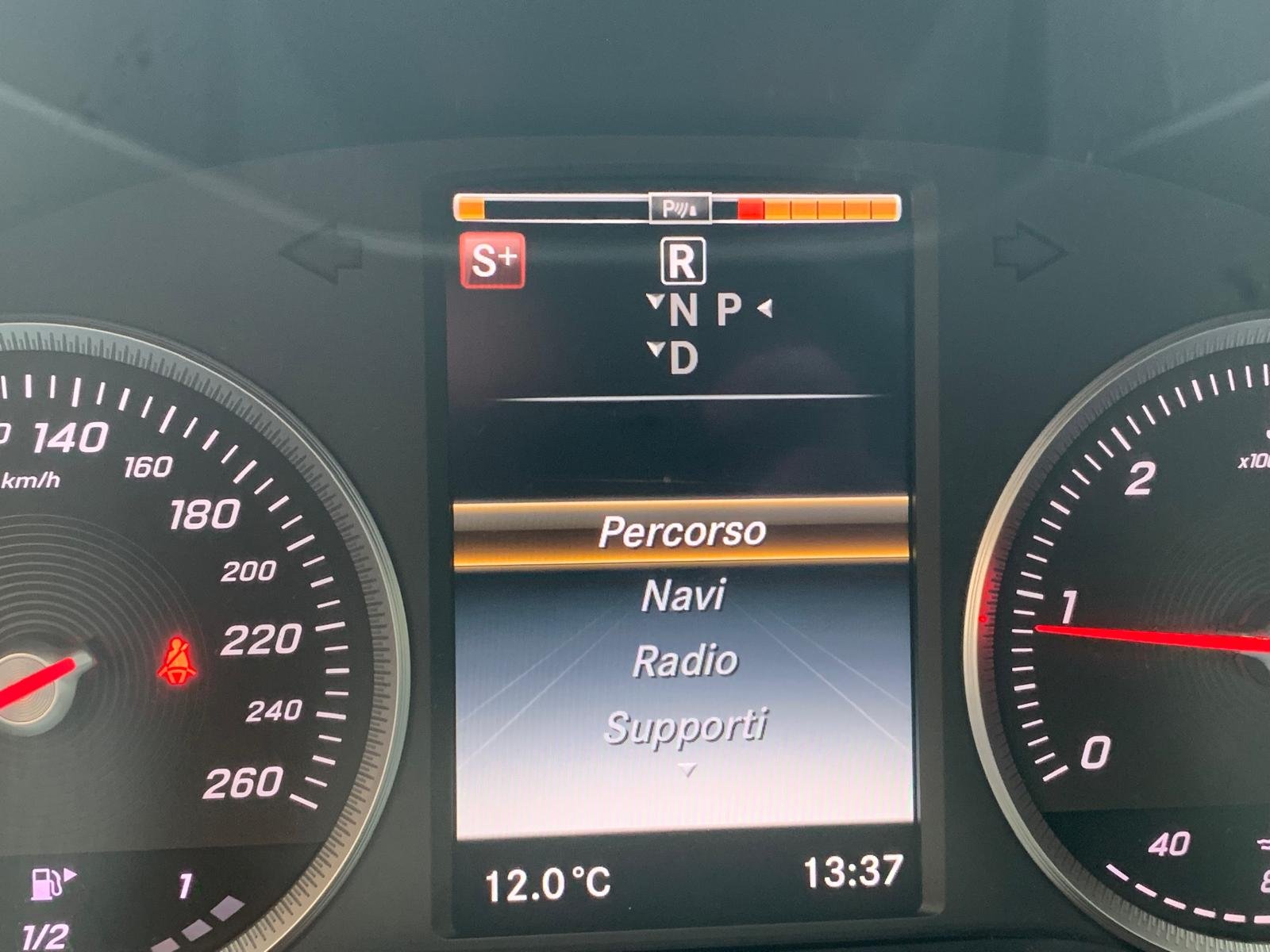 MERCEDES-BENZ C 200 d