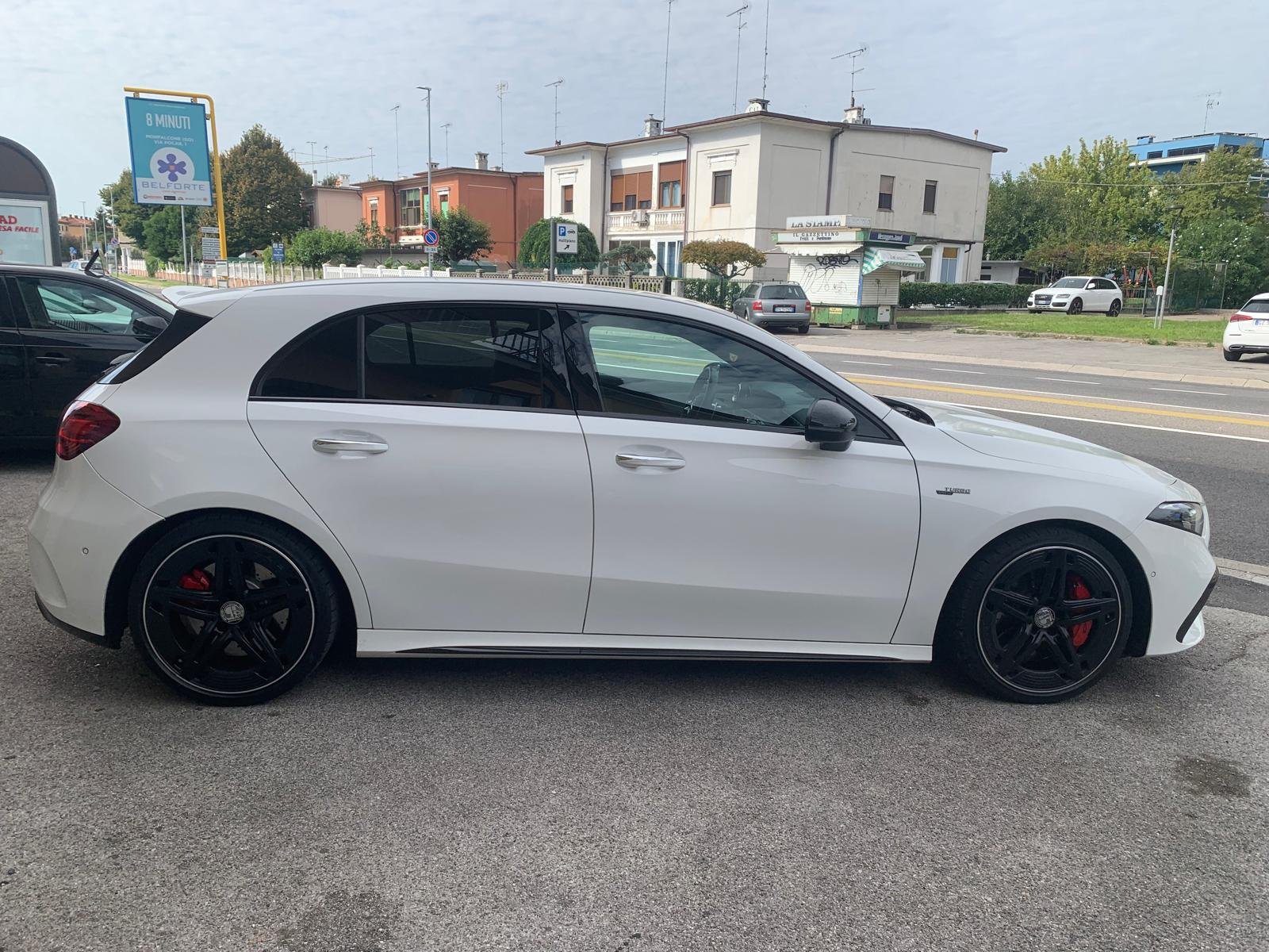 MERCEDES-BENZ A35 AMG 4MATIC