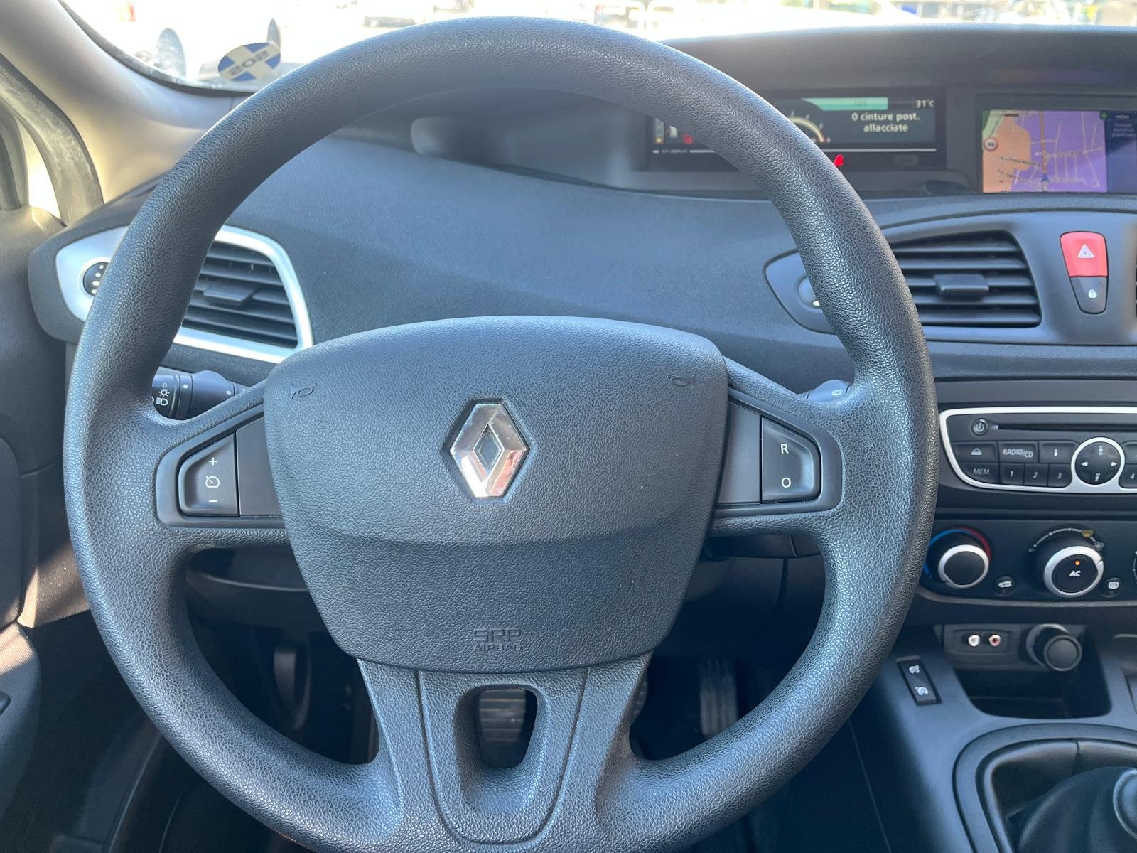 RENAULT SCENIC