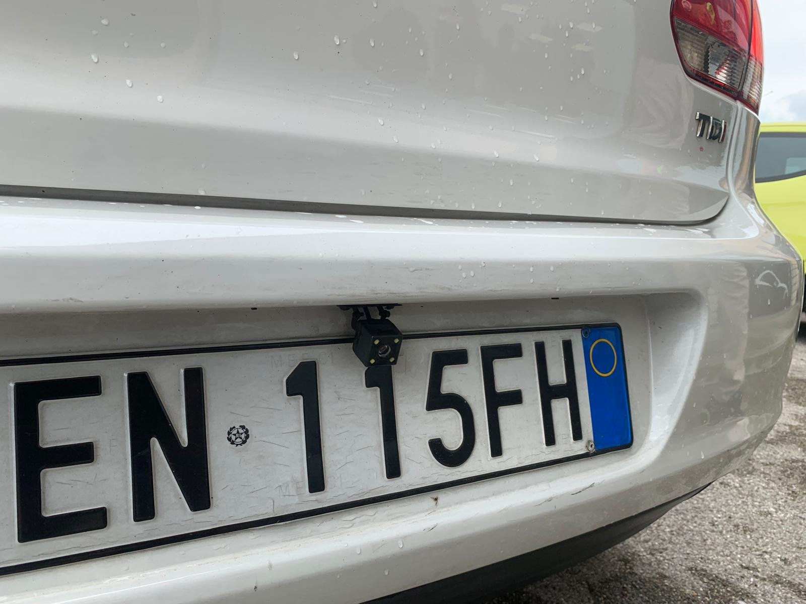 VOLKSWAGEN GOLF VI