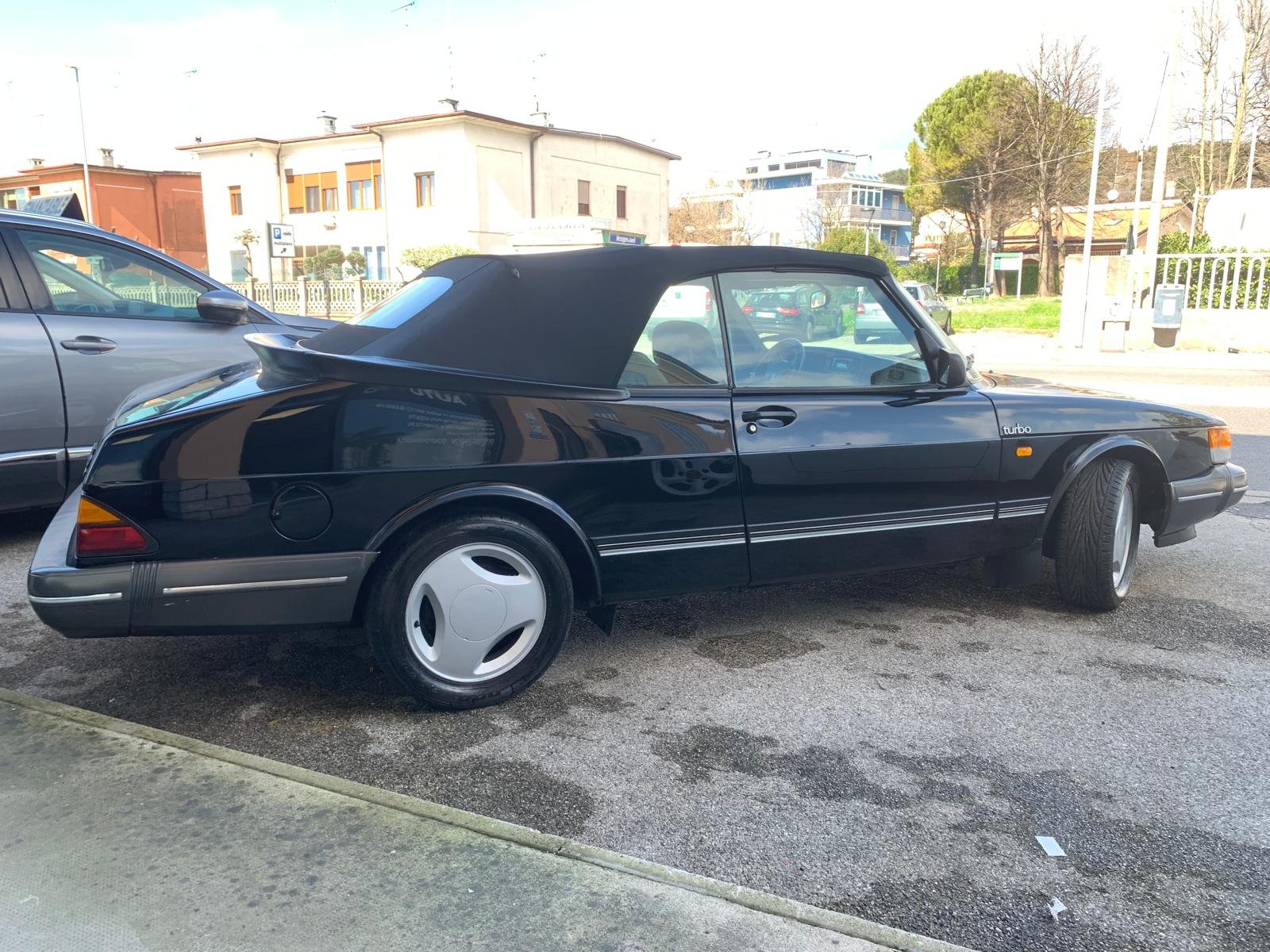 SAAB 900i Cabrio