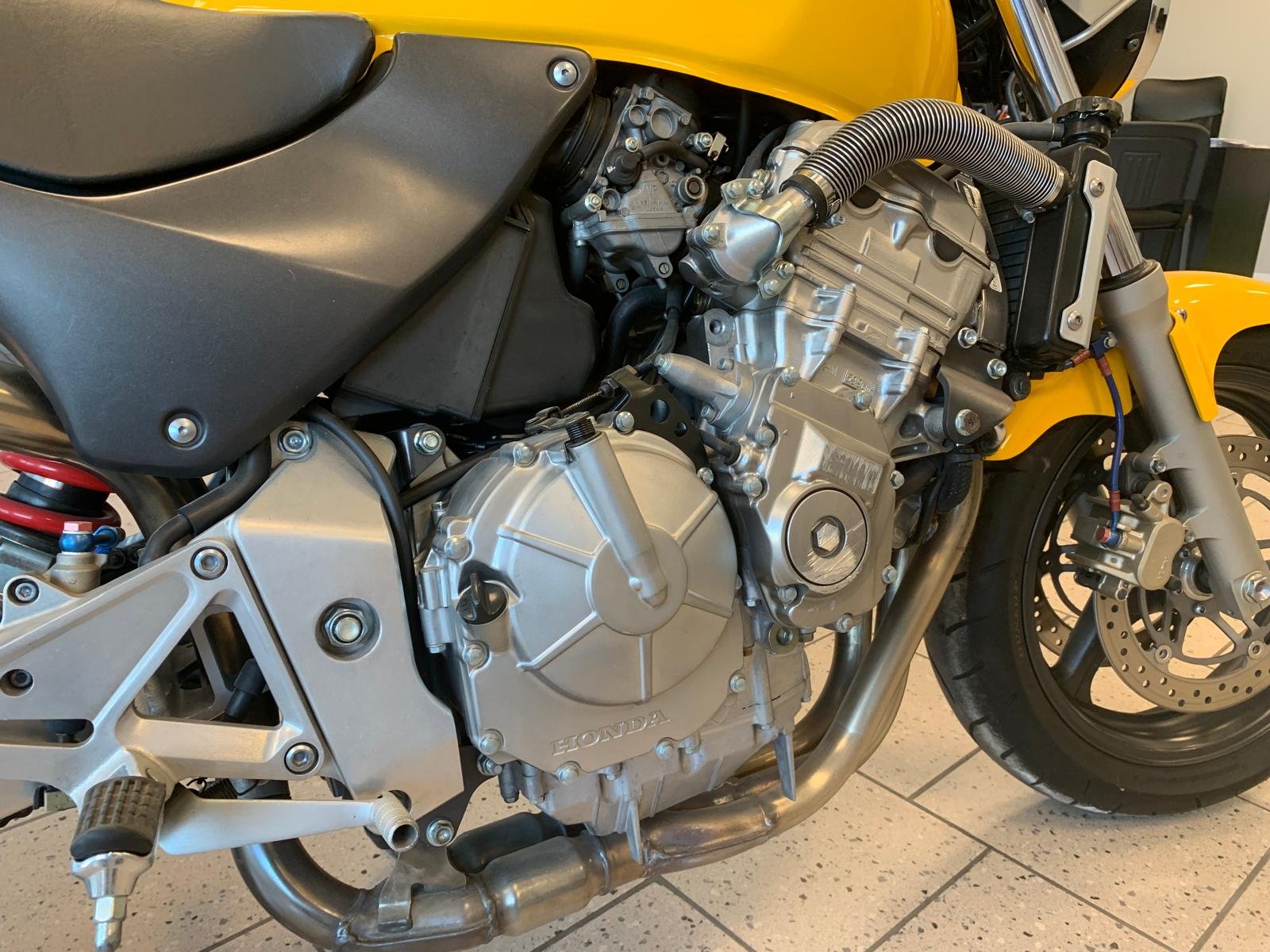 HONDA HORNET