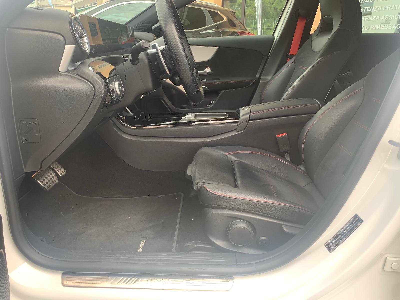 MERCEDES-BENZ A35 AMG 4MATIC