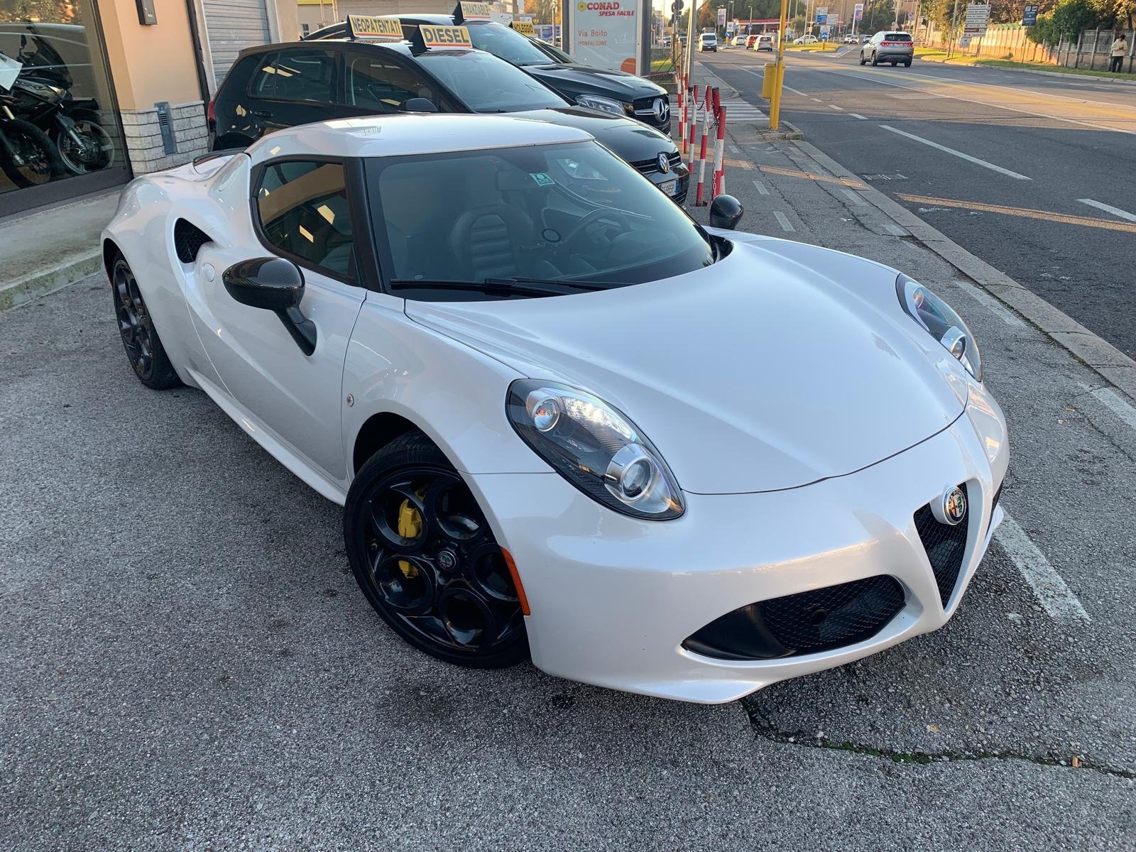 ALFA ROMEO 4C