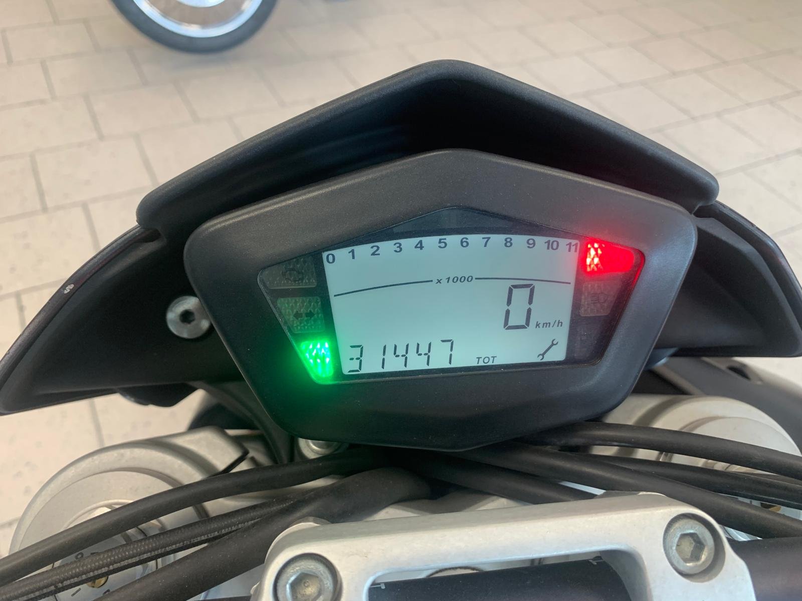 DUCATI HYPERMOTARD