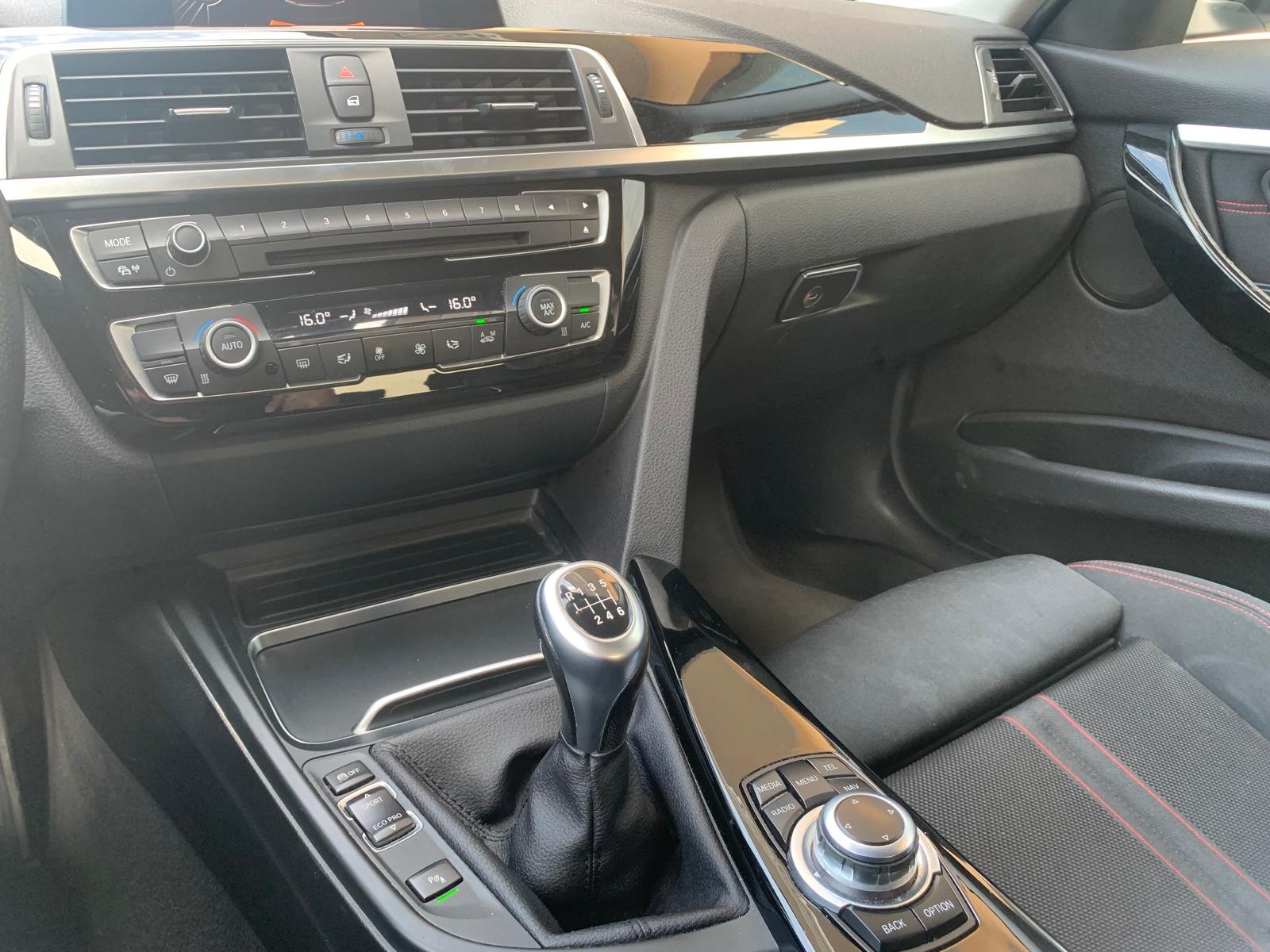 BMW 320 F30