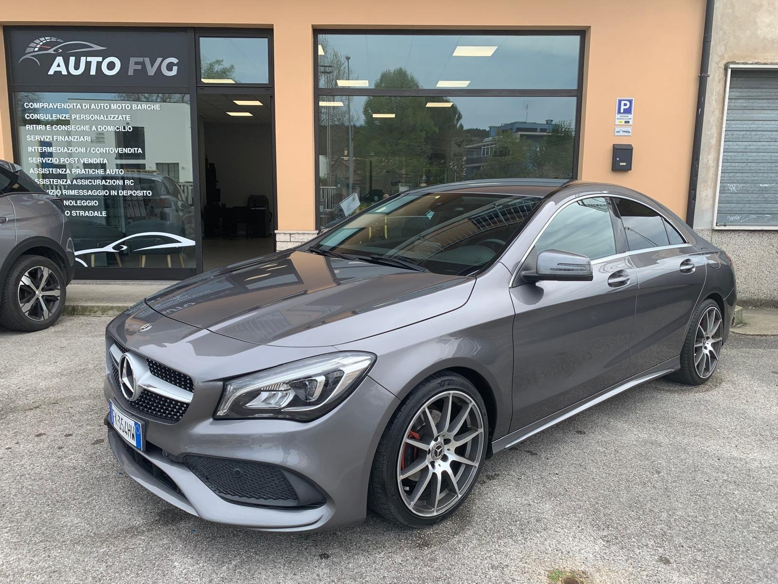 MERCEDES-BENZ CLA 200d PREMIUM AMG PACK