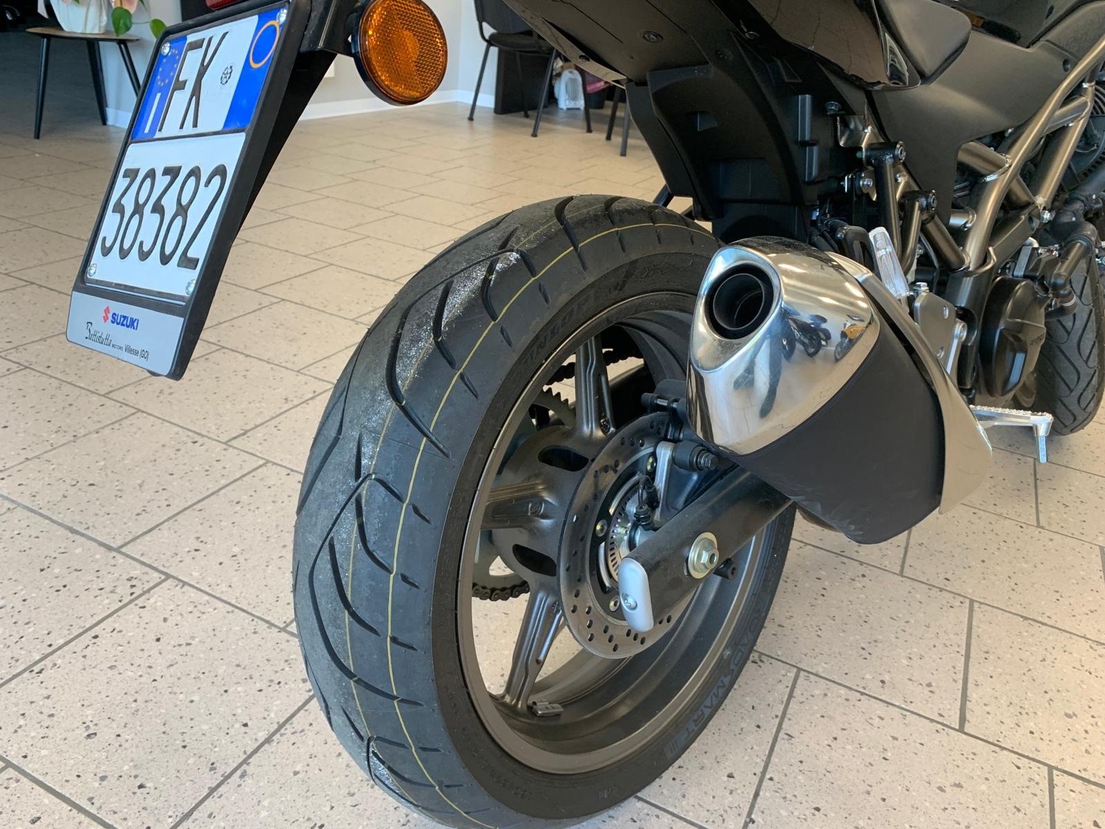 SUZUKI SV650