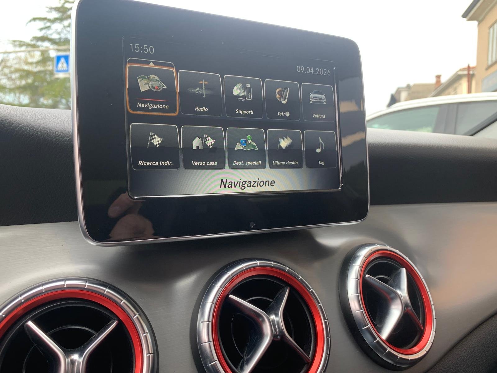 MERCEDES-BENZ CLA 200d PREMIUM AMG PACK