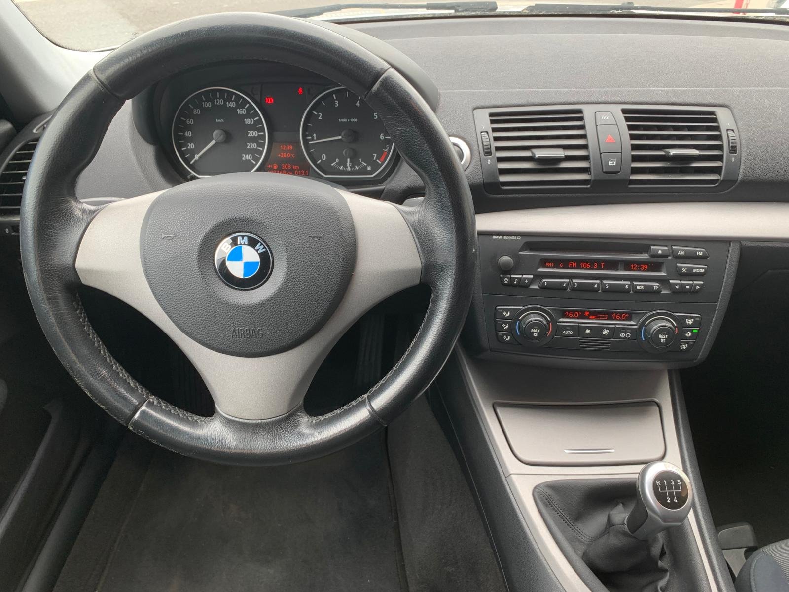 BMW E87 116i