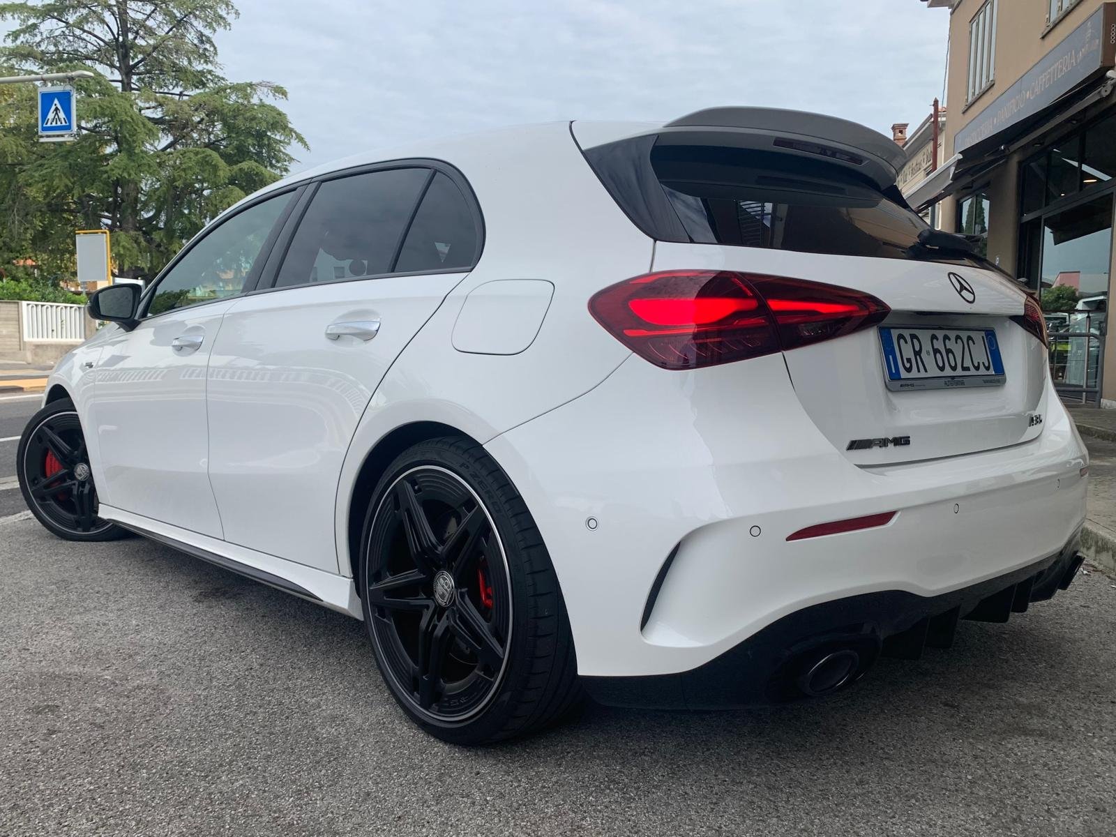 MERCEDES-BENZ A35 AMG 4MATIC