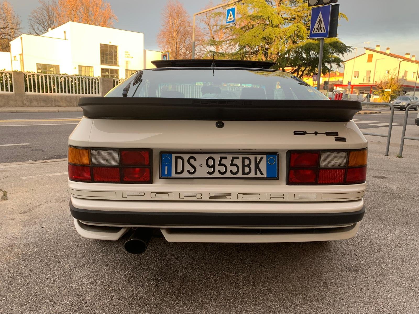 PORSCHE 944 S2