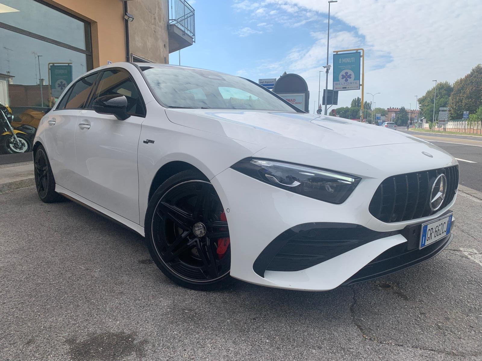 MERCEDES-BENZ A35 AMG 4MATIC